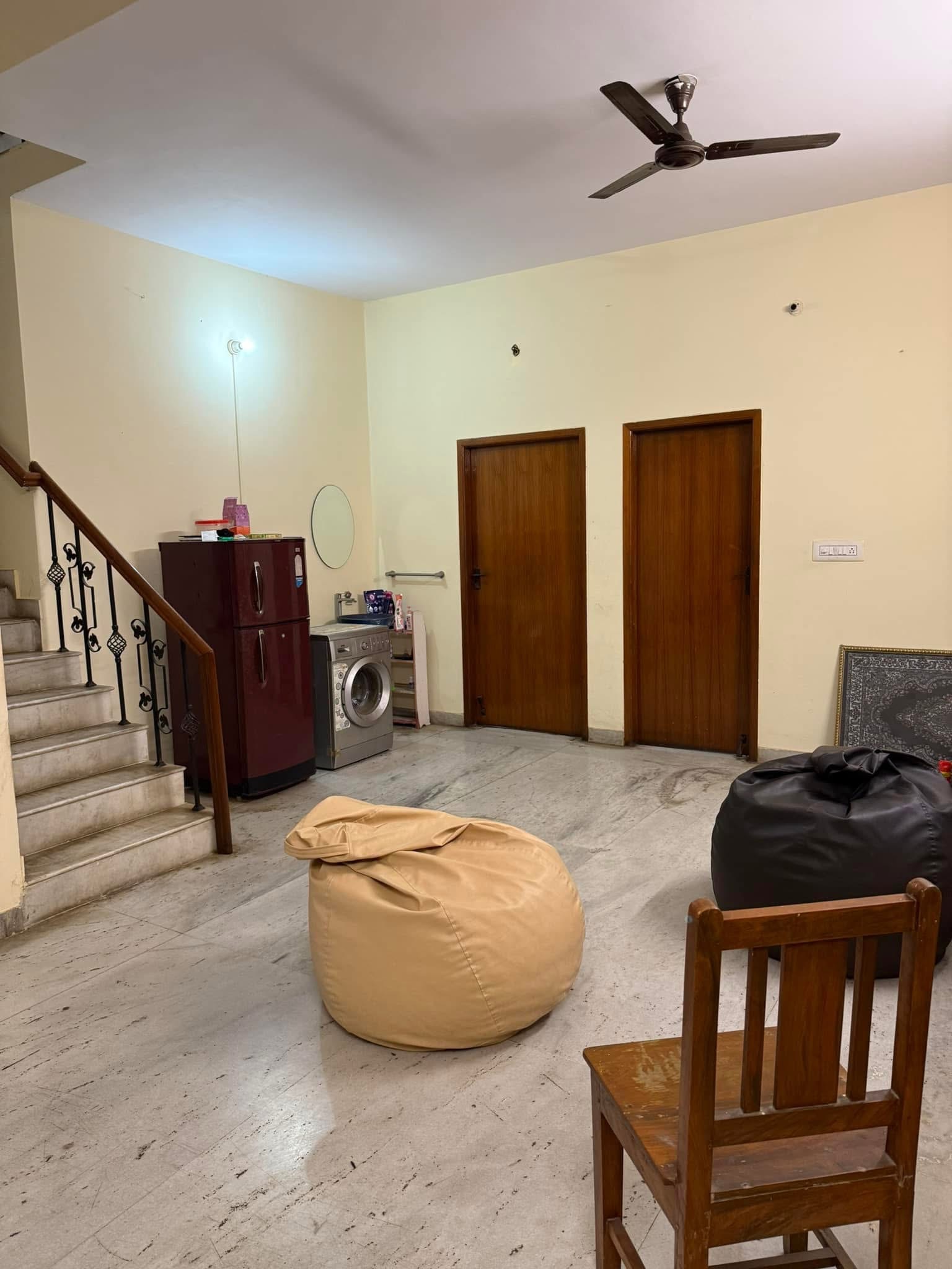 https://findmyroom-property-images-india.s3.ap-south-1.amazonaws.com/aanie-1736707562866-48560.jpeg