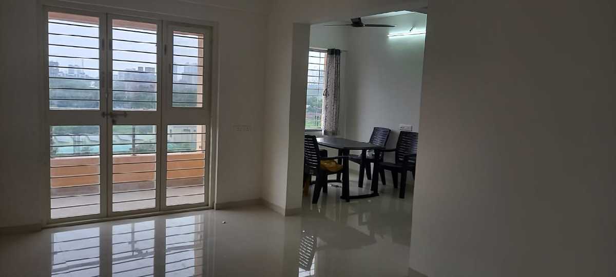 https://findmyroom-property-images-india.s3.ap-south-1.amazonaws.com/aatfw-1745489495582-04715.jpg