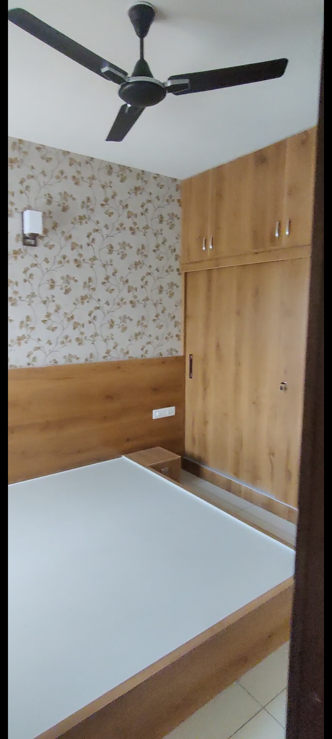 https://findmyroom-property-images-india.s3.ap-south-1.amazonaws.com/aazkt-1669038509181-86784.jpg