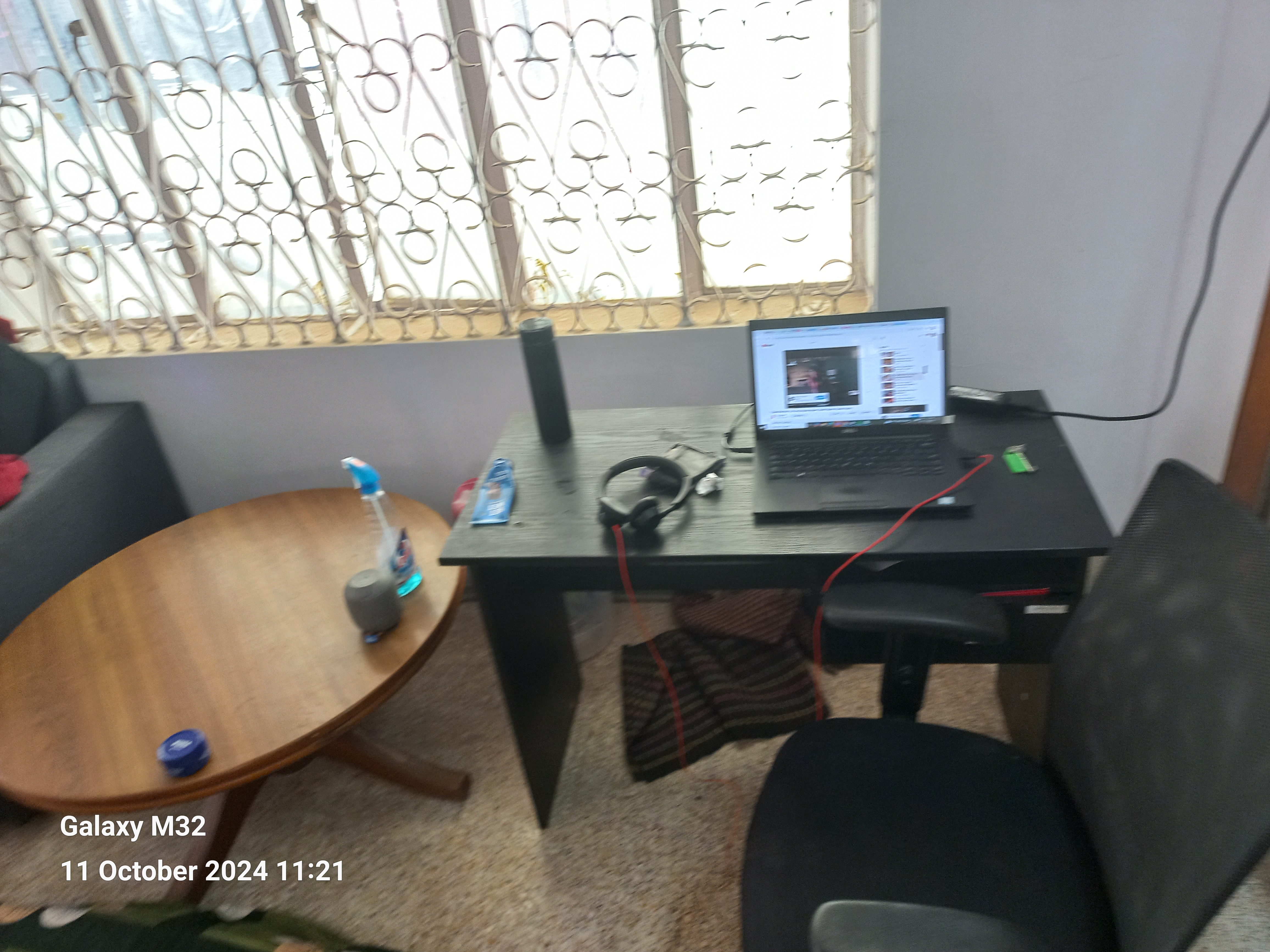 https://findmyroom-property-images-india.s3.ap-south-1.amazonaws.com/abkxz-1728925130749-30428.jpg