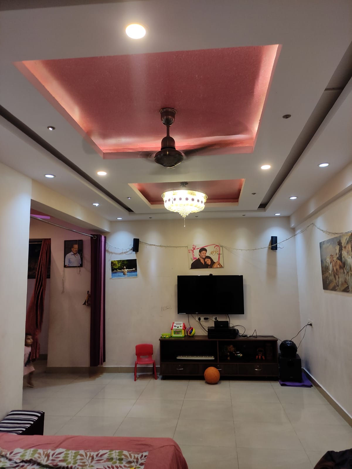 https://findmyroom-property-images-india.s3.ap-south-1.amazonaws.com/aeolh-1689406485122-64021.jpeg
