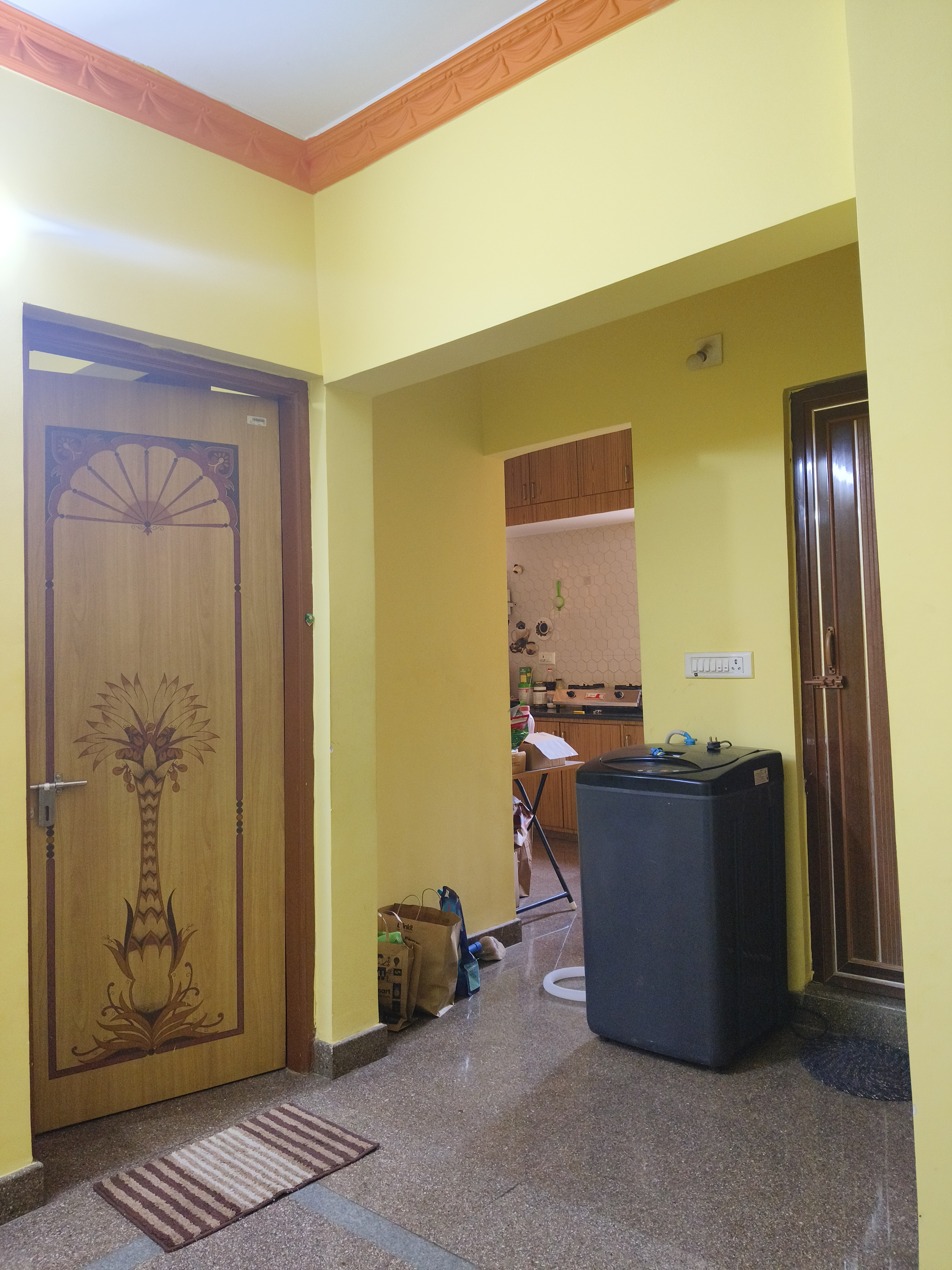 https://findmyroom-property-images-india.s3.ap-south-1.amazonaws.com/aflzq-1745077464902-43218.jpg
