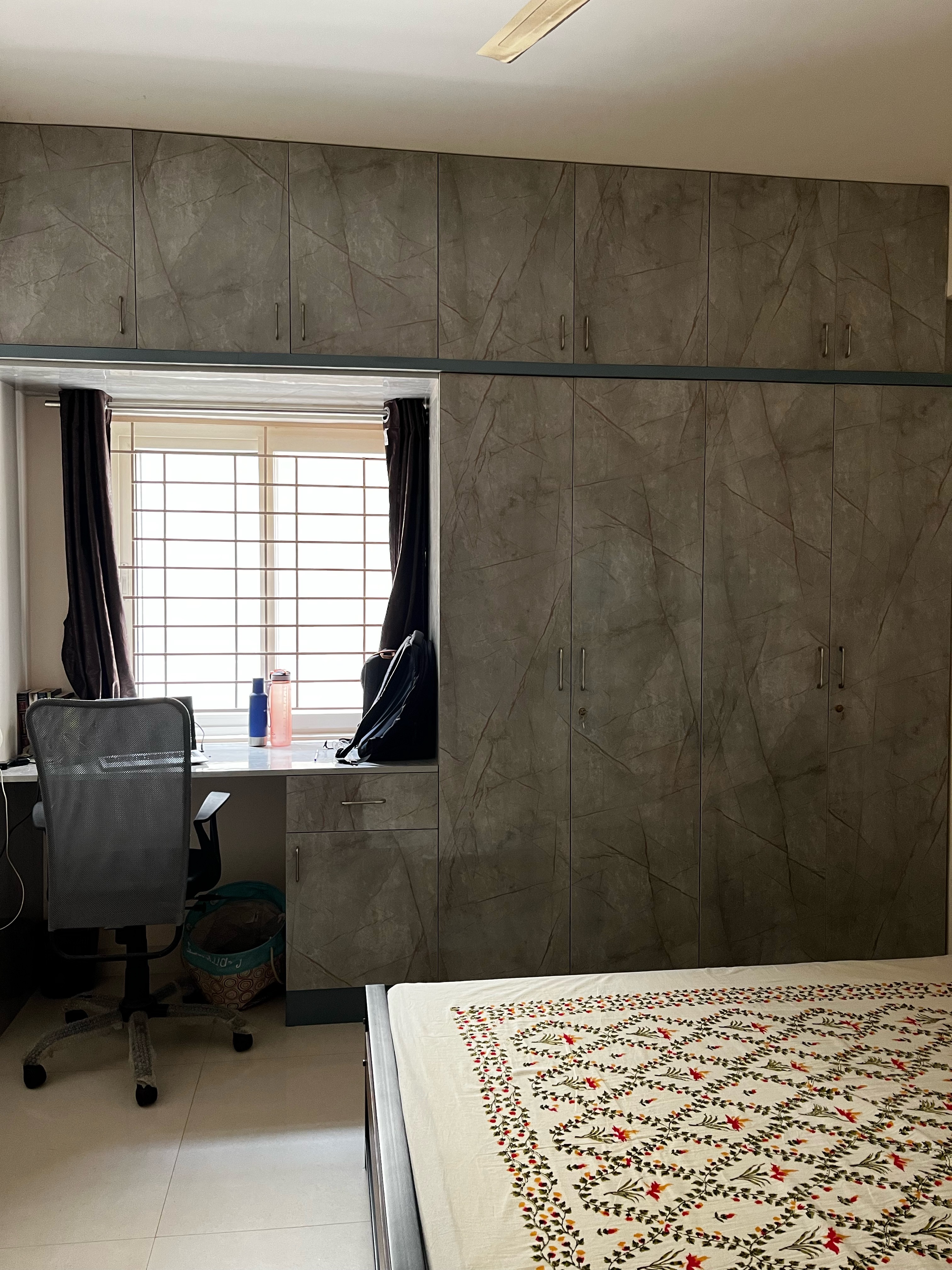 https://findmyroom-property-images-india.s3.ap-south-1.amazonaws.com/afpno-1698524830637-32828.jpeg