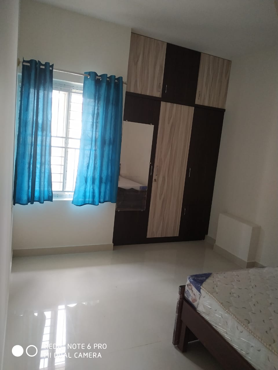 https://findmyroom-property-images-india.s3.ap-south-1.amazonaws.com/agzdm-1702892716644-87414.jpeg