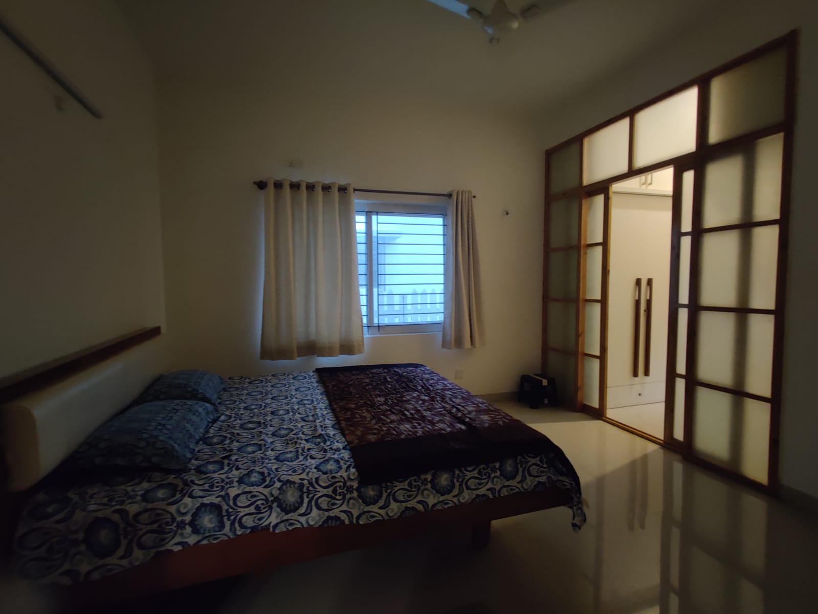 https://findmyroom-property-images-india.s3.ap-south-1.amazonaws.com/andzk-1695465903857-62686.jpg