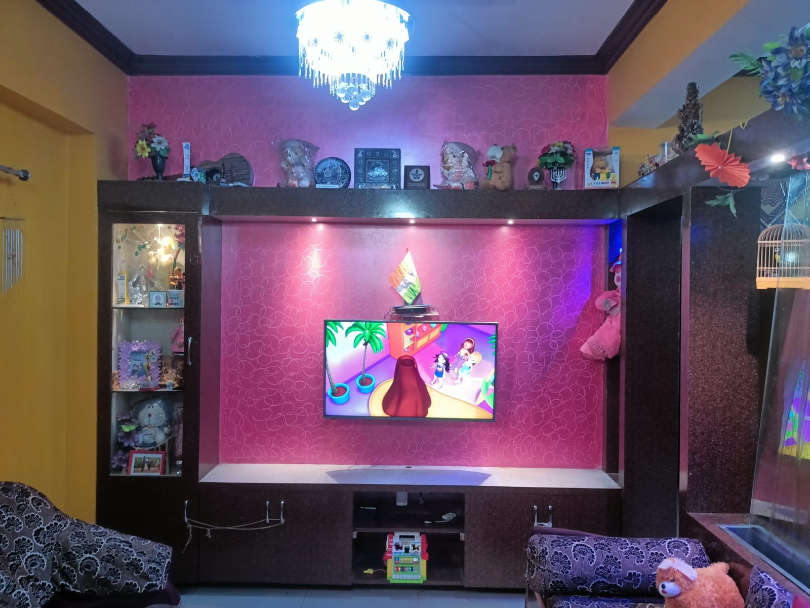 https://findmyroom-property-images-india.s3.ap-south-1.amazonaws.com/aogij-1704258178571-81052.jpg