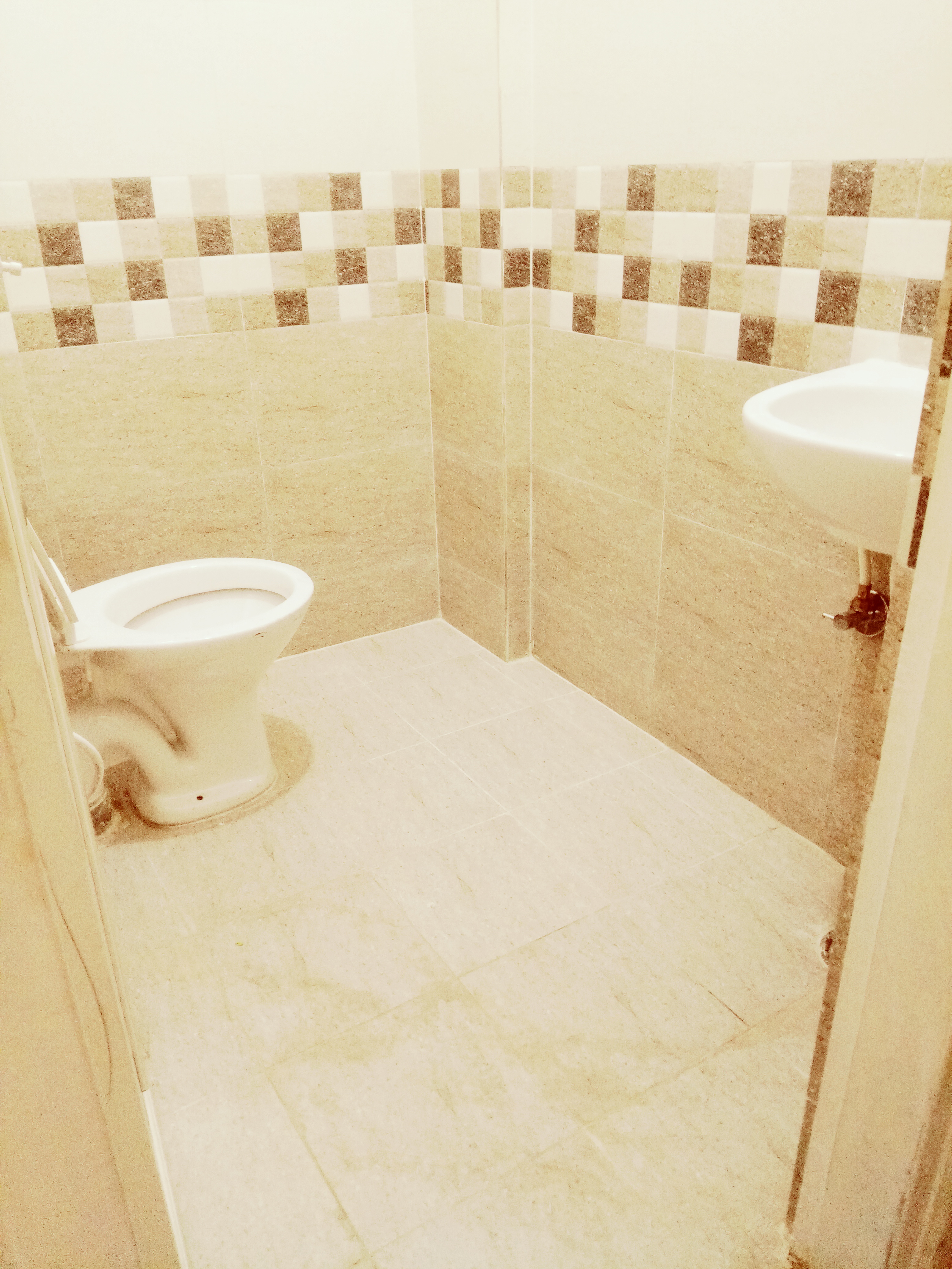 https://findmyroom-property-images-india.s3.ap-south-1.amazonaws.com/aorbj-1732891936575-43656.jpg