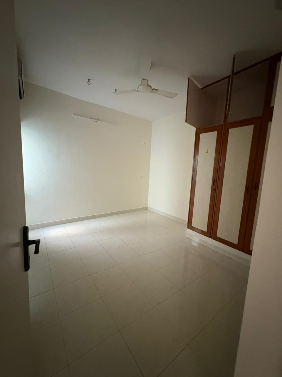 https://findmyroom-property-images-india.s3.ap-south-1.amazonaws.com/aqdki-1754145067117-33231.jpeg