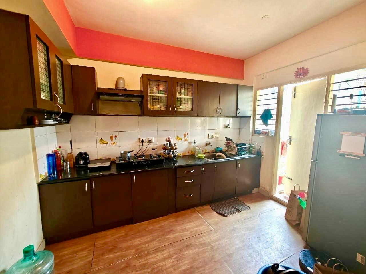 https://findmyroom-property-images-india.s3.ap-south-1.amazonaws.com/aqojl-1746685735592-18572.jpeg