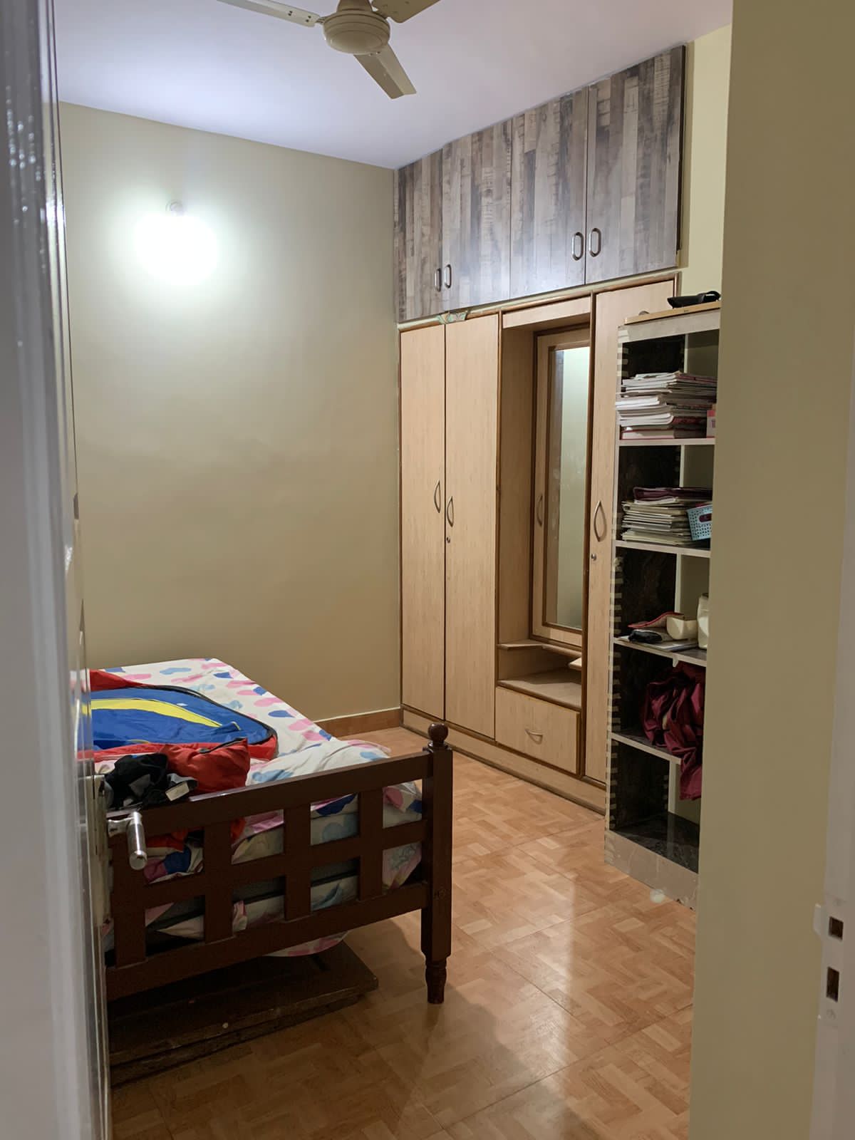https://findmyroom-property-images-india.s3.ap-south-1.amazonaws.com/atrpw-1702998970977-84602.jpeg