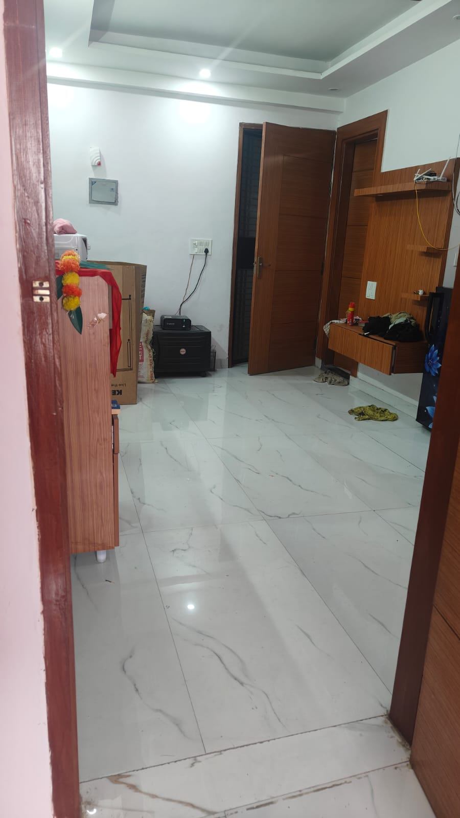 https://findmyroom-property-images-india.s3.ap-south-1.amazonaws.com/axfes-1766929472847-41330