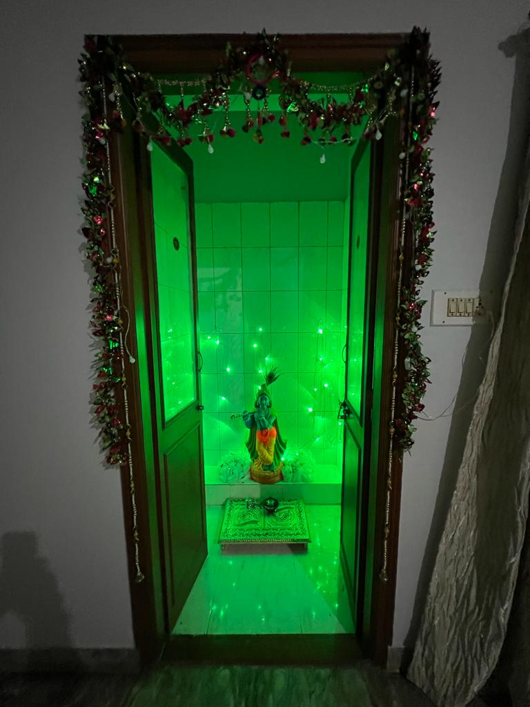 https://findmyroom-property-images-india.s3.ap-south-1.amazonaws.com/bbfby-1696744549376-84307.jpg