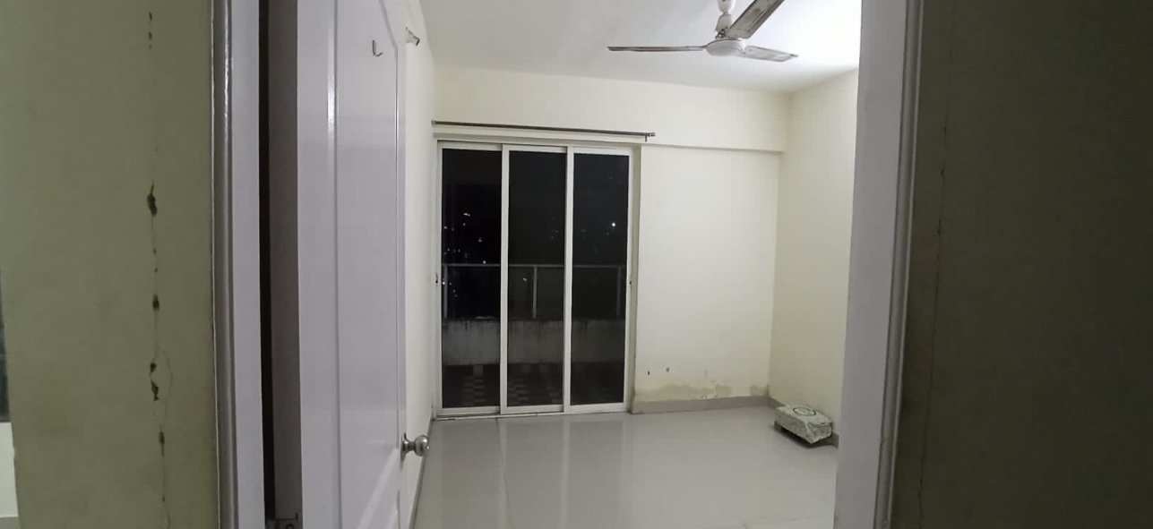 https://findmyroom-property-images-india.s3.ap-south-1.amazonaws.com/bjhoj-1700542010775-44107.jpeg