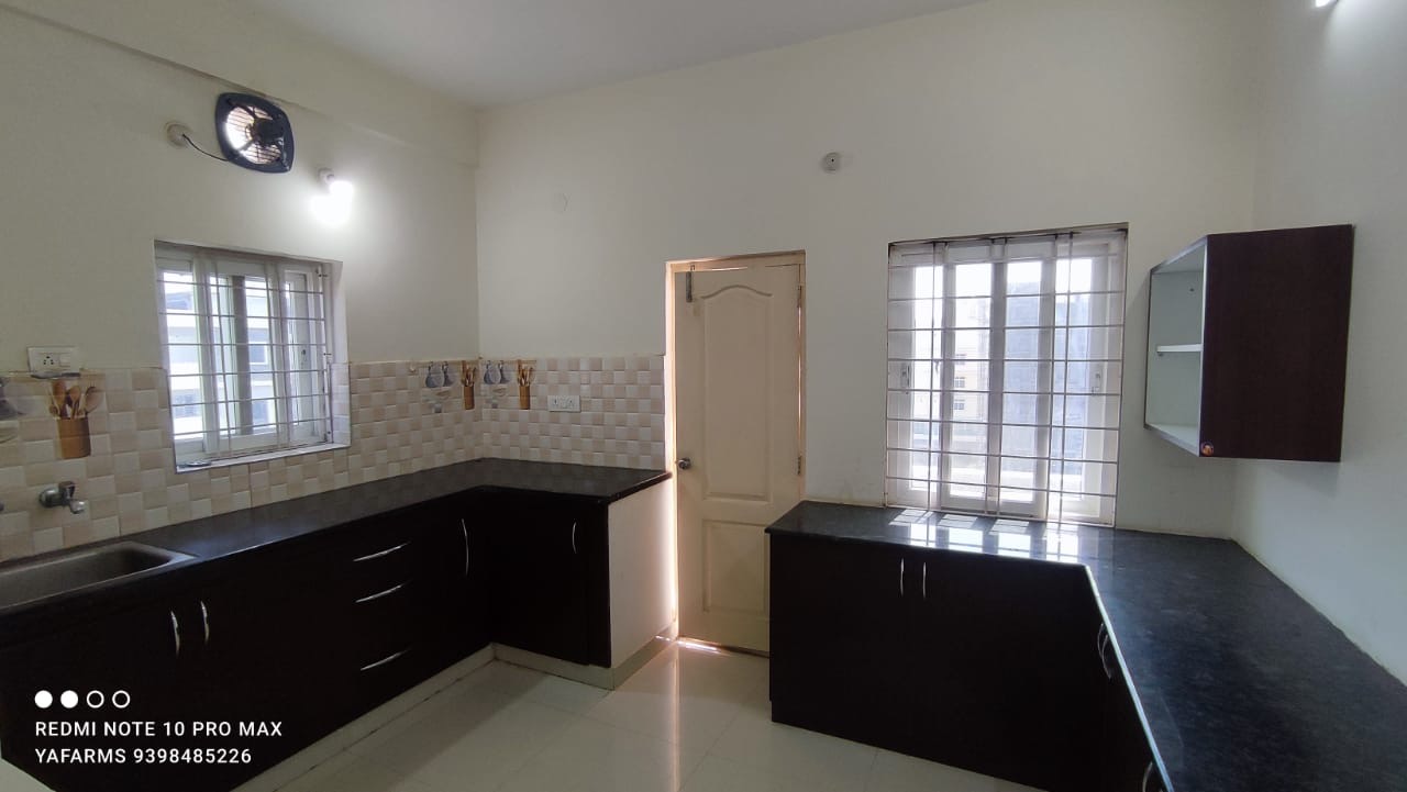 https://findmyroom-property-images-india.s3.ap-south-1.amazonaws.com/blftv-1712137575237-85660.jpeg