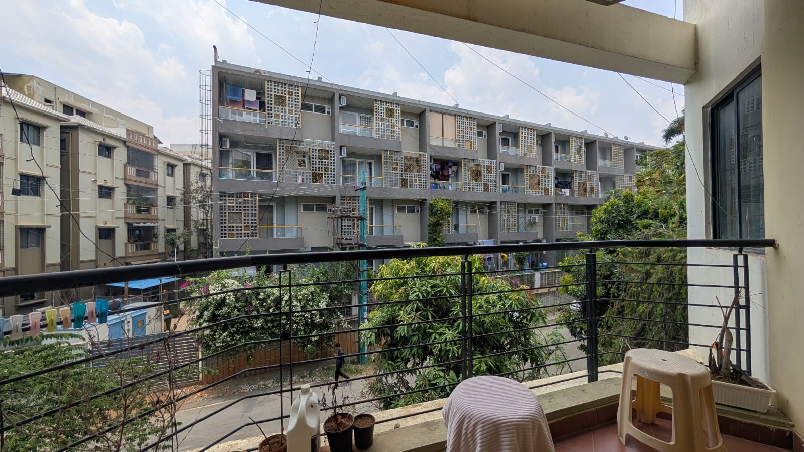 https://findmyroom-property-images-india.s3.ap-south-1.amazonaws.com/blhfk-1746685735601-23086.jpg