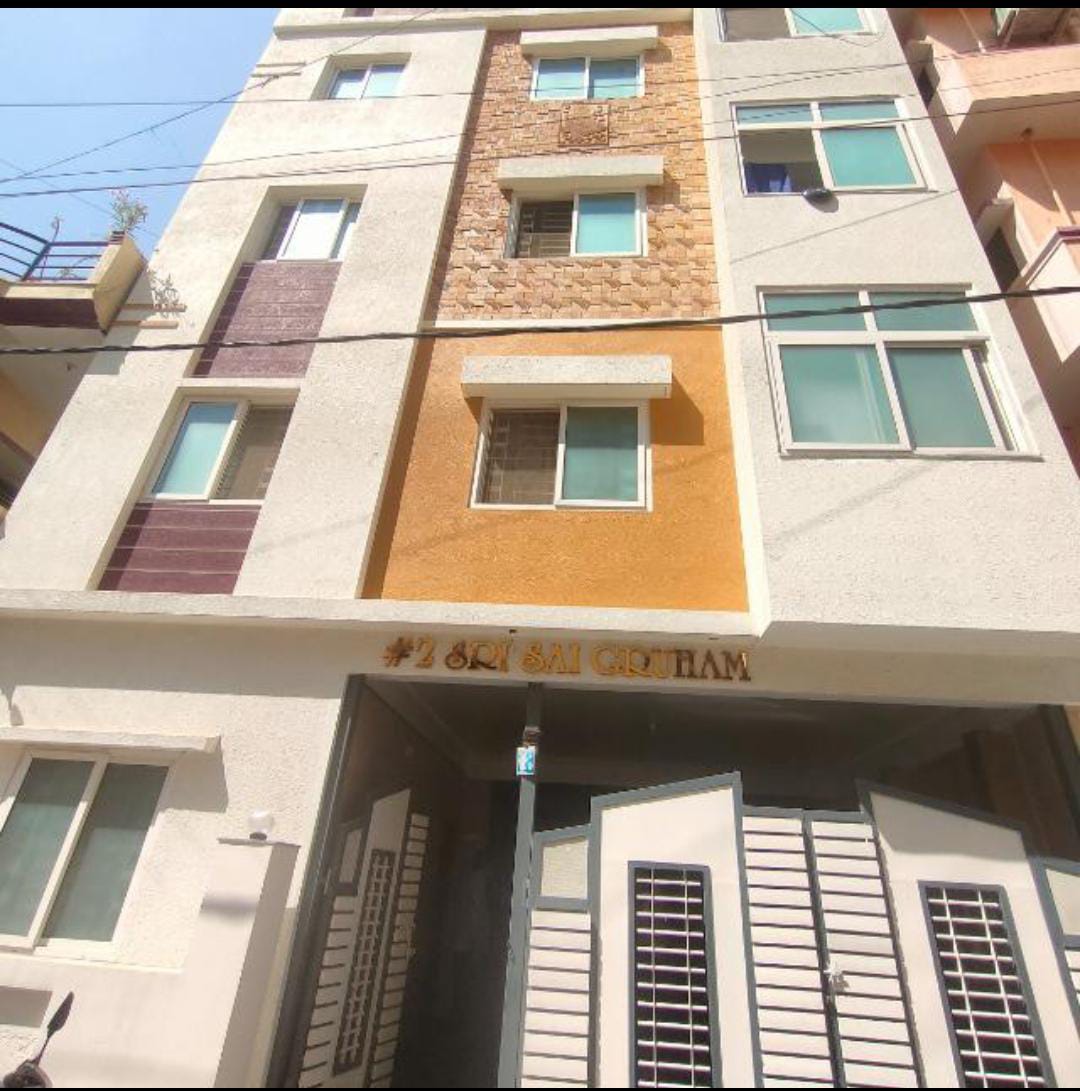 https://findmyroom-property-images-india.s3.ap-south-1.amazonaws.com/bmxhd-1689792415868-58863.jpeg