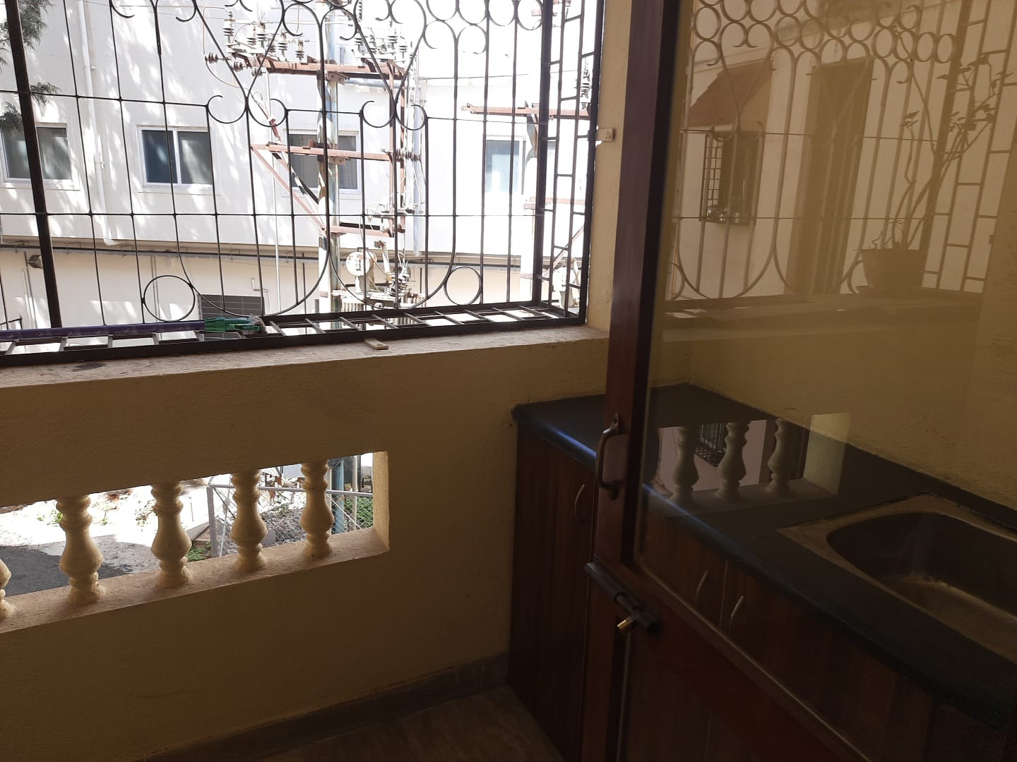https://findmyroom-property-images-india.s3.ap-south-1.amazonaws.com/bqshe-1681361025449-55512.jpg