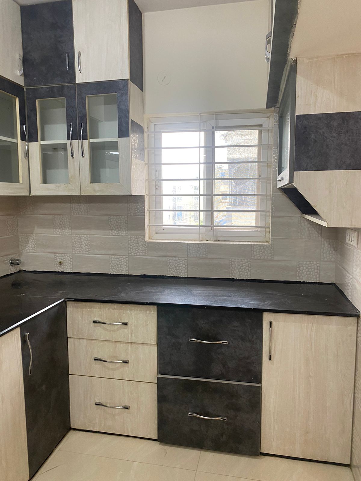 https://findmyroom-property-images-india.s3.ap-south-1.amazonaws.com/btpde-1711169392347-08615.jpg