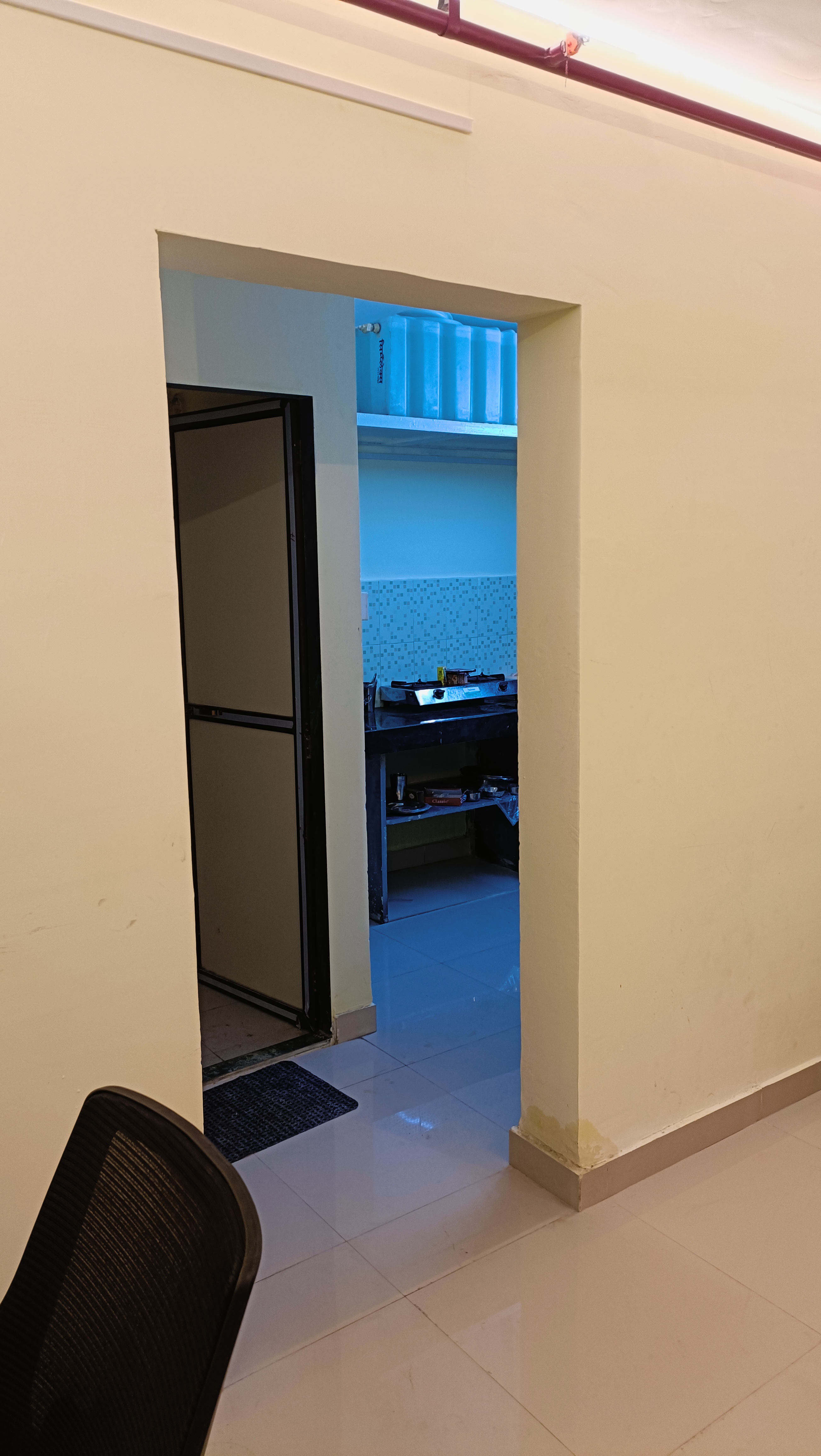 https://findmyroom-property-images-india.s3.ap-south-1.amazonaws.com/buayp-1727630010388-21327.jpg