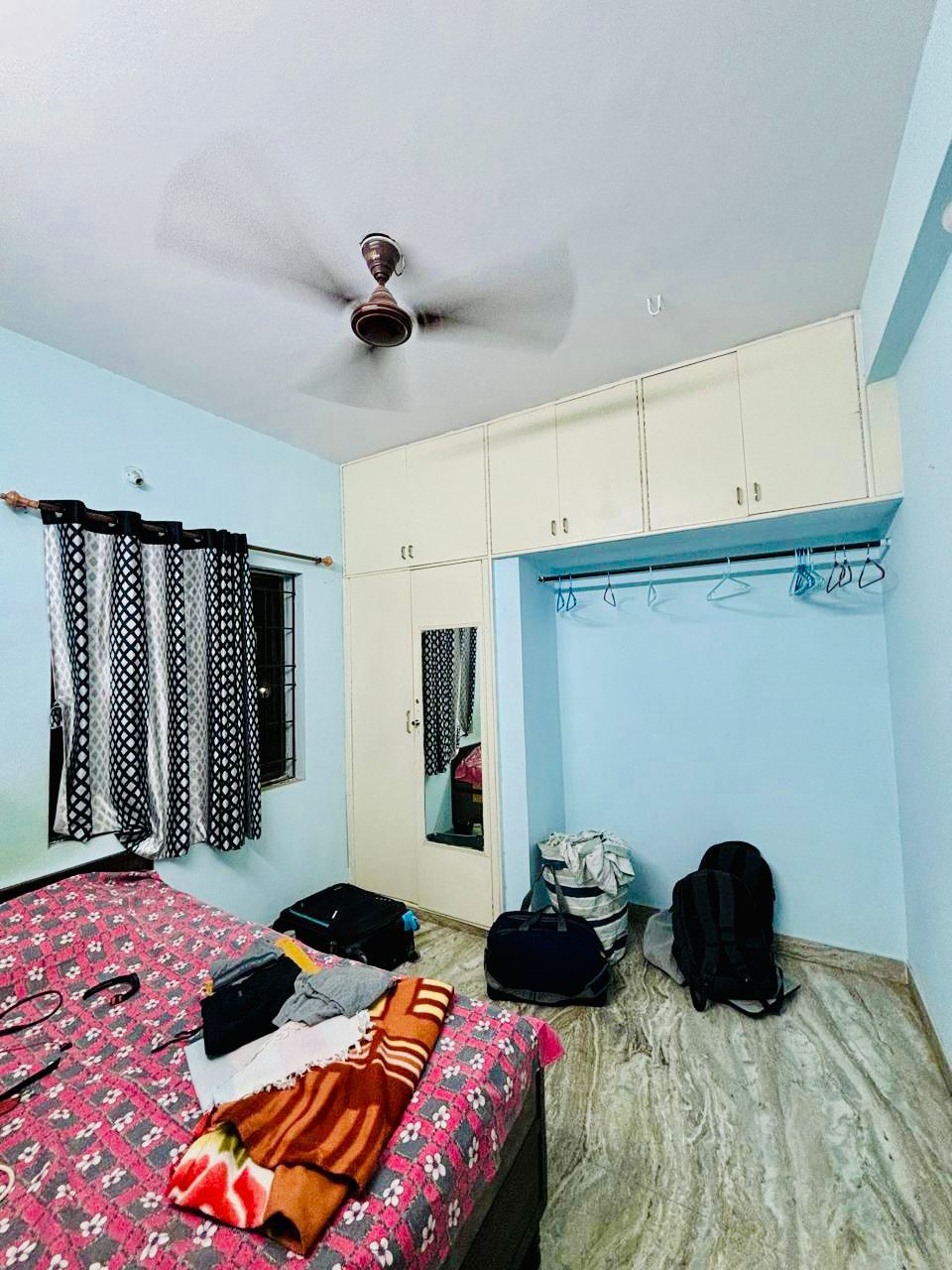 https://findmyroom-property-images-india.s3.ap-south-1.amazonaws.com/bvkbb-1717600205623-61568.jpg