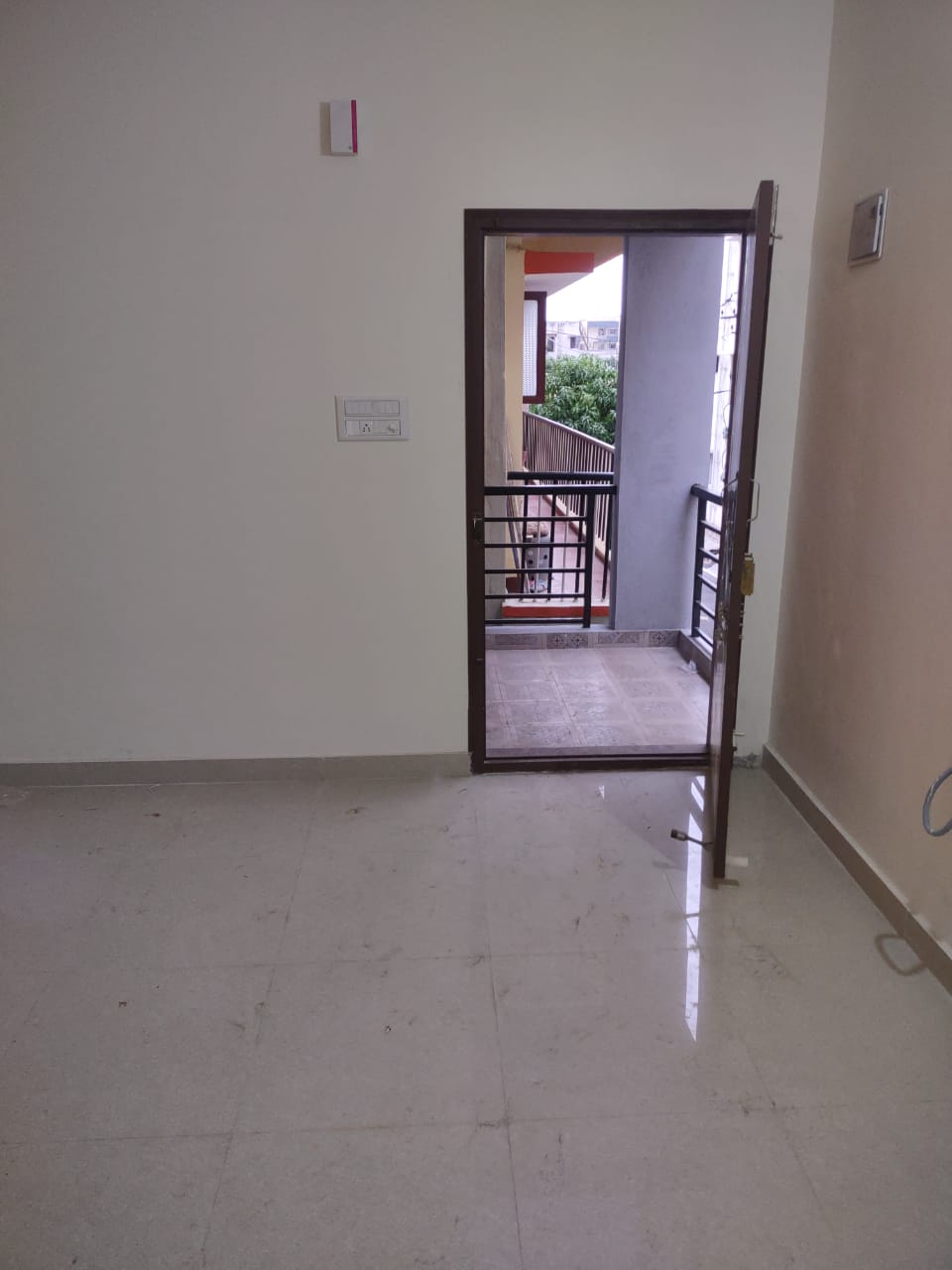 https://findmyroom-property-images-india.s3.ap-south-1.amazonaws.com/bximb-1759258185226-54304.jpg