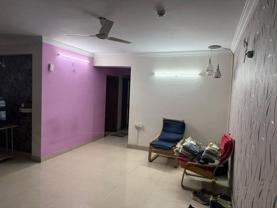 https://findmyroom-property-images-india.s3.ap-south-1.amazonaws.com/byxhz-1767723193326-55205