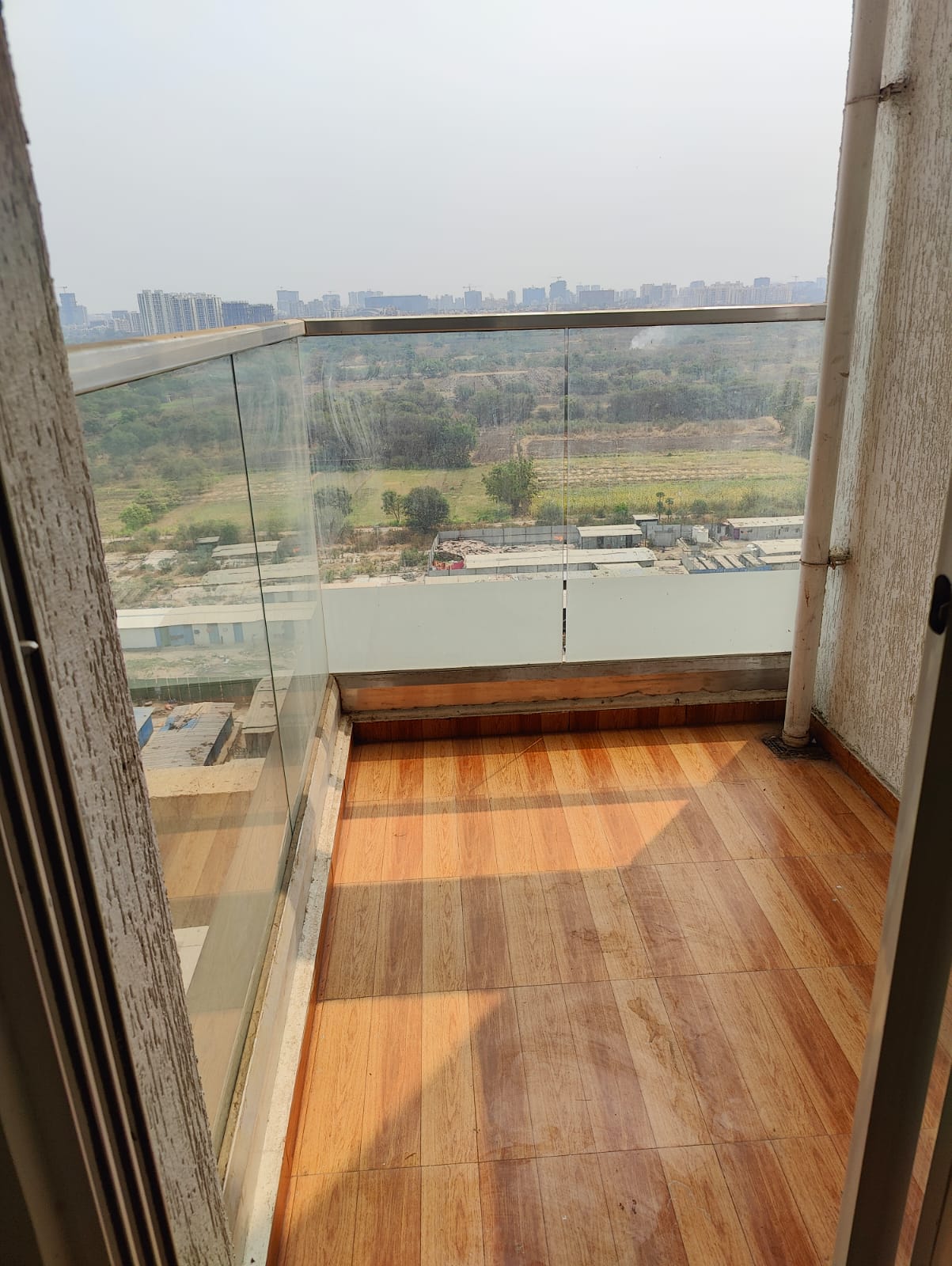 https://findmyroom-property-images-india.s3.ap-south-1.amazonaws.com/bzcbk-1745425423595-14408.jpg