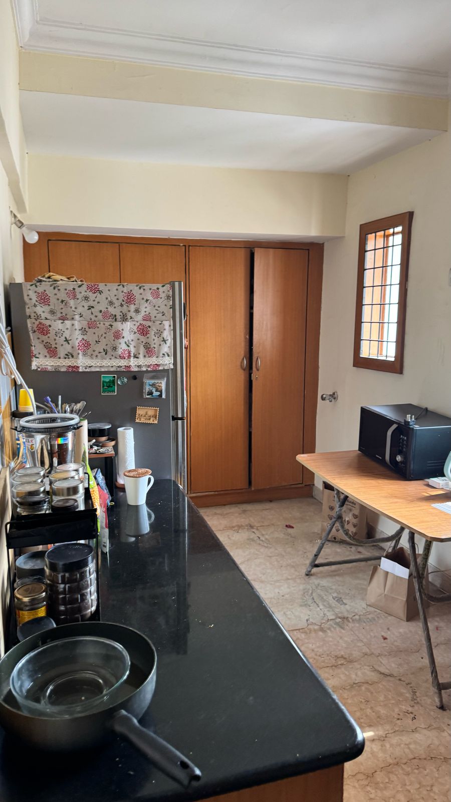 https://findmyroom-property-images-india.s3.ap-south-1.amazonaws.com/caros-1741417700458-08687.jpg