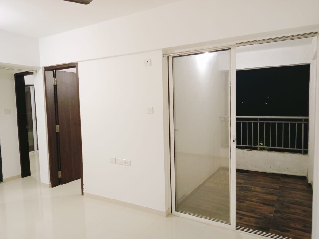 https://findmyroom-property-images-india.s3.ap-south-1.amazonaws.com/cinbl-1713819884323-16387.jpeg