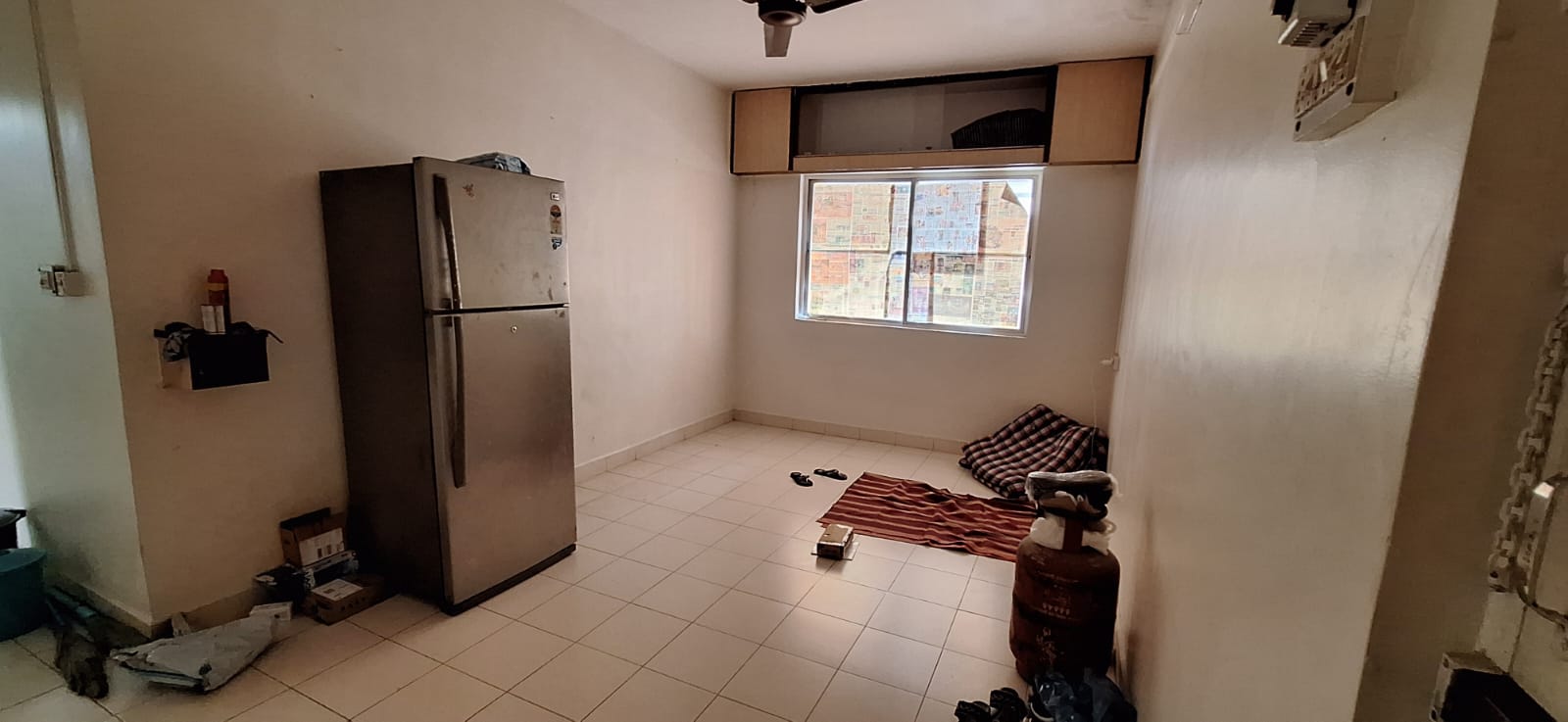 https://findmyroom-property-images-india.s3.ap-south-1.amazonaws.com/ckdlg-1713800670911-03653.jpg