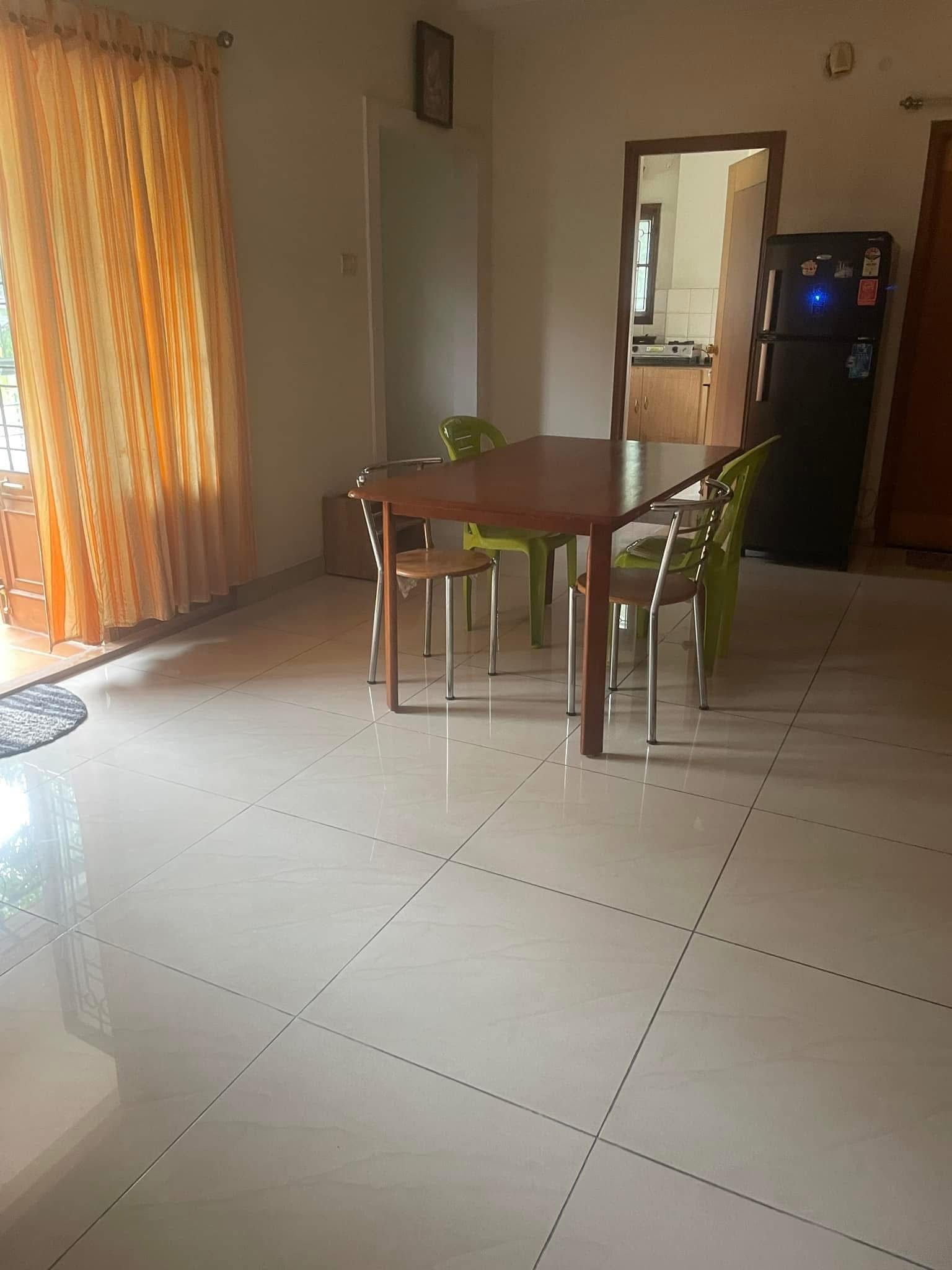 https://findmyroom-property-images-india.s3.ap-south-1.amazonaws.com/clofh-1742017436617-01055.JPG
