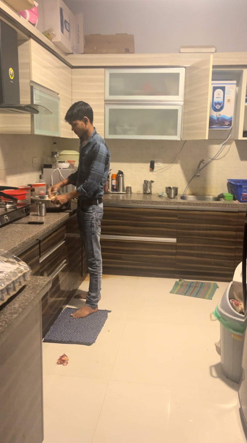 https://findmyroom-property-images-india.s3.ap-south-1.amazonaws.com/coudx-1701855613895-64264.jpeg
