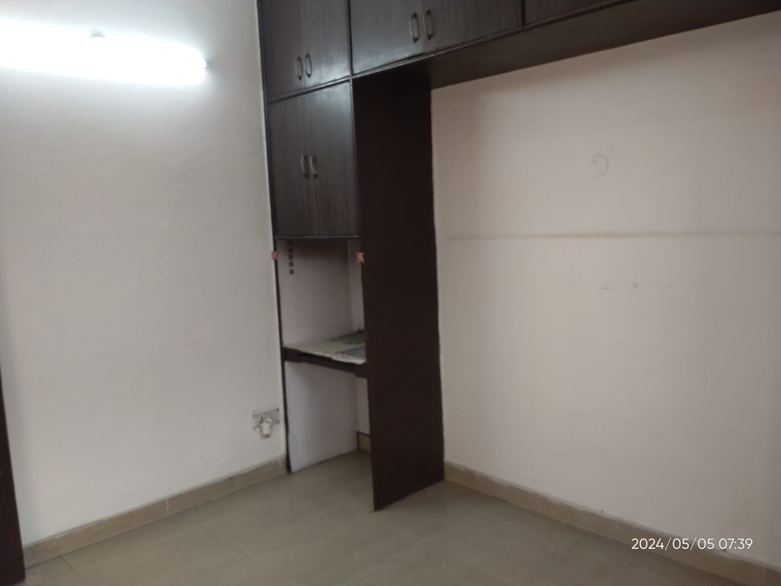 https://findmyroom-property-images-india.s3.ap-south-1.amazonaws.com/cpnwk-1769108914982-55446