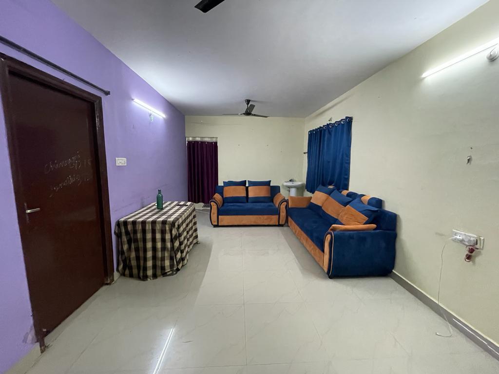 https://findmyroom-property-images-india.s3.ap-south-1.amazonaws.com/ctqpf-1687766883381-85186.jpg