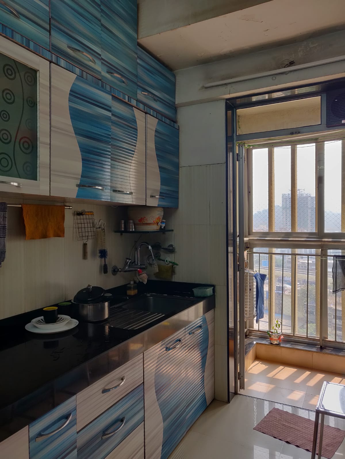 https://findmyroom-property-images-india.s3.ap-south-1.amazonaws.com/cukih-1744999879659-10031.jpeg