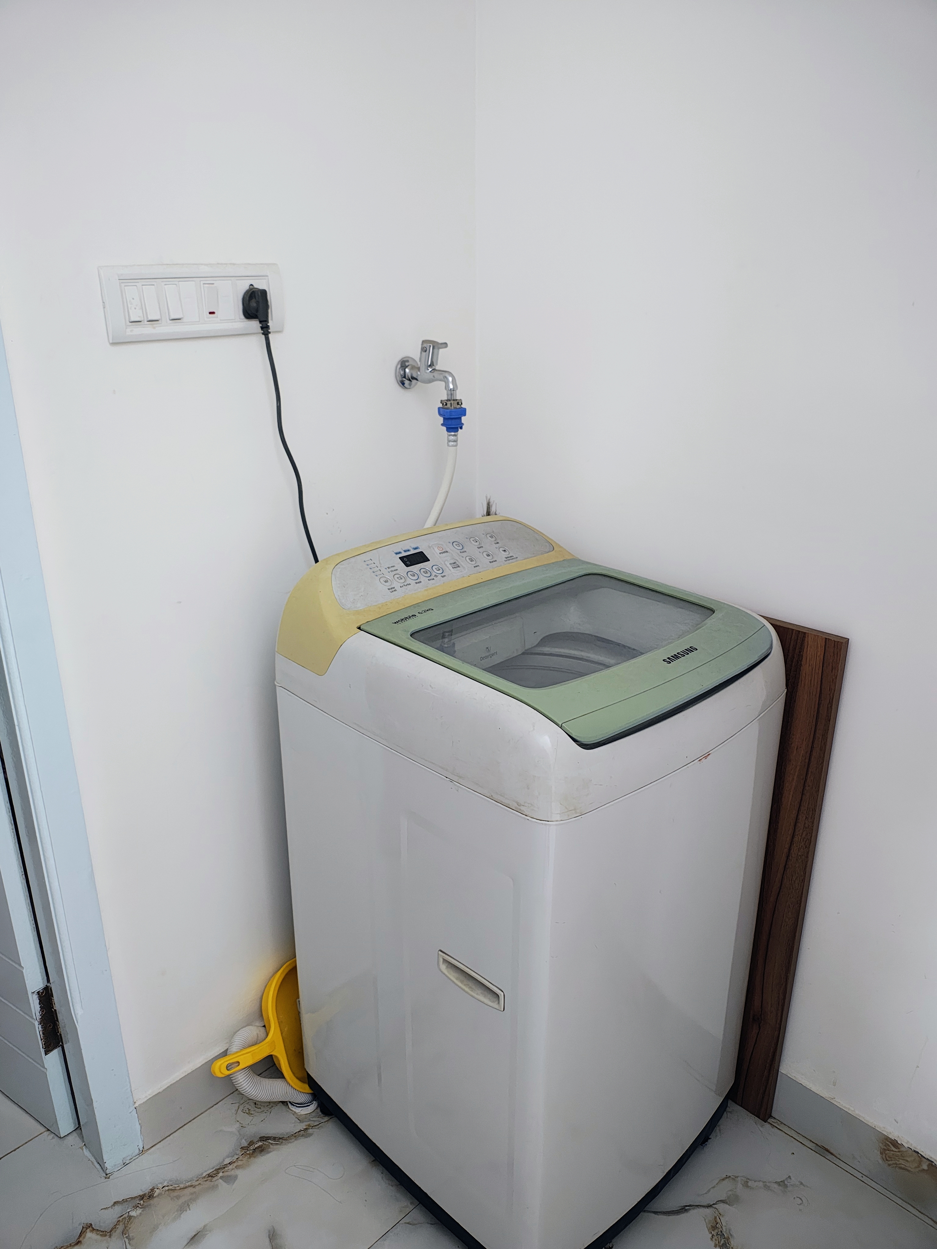 https://findmyroom-property-images-india.s3.ap-south-1.amazonaws.com/cvawc-1759657942517-58338.jpg