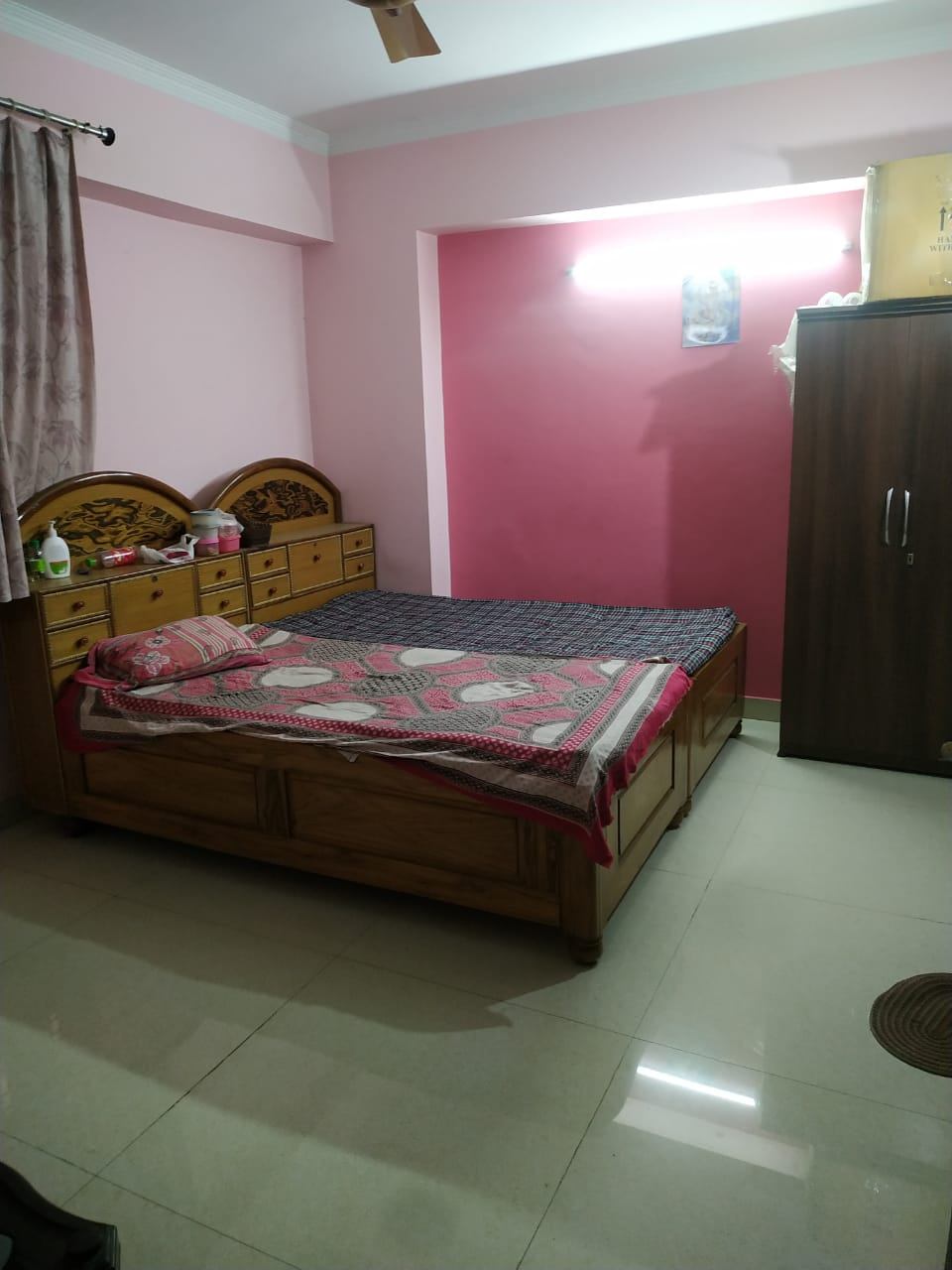https://findmyroom-property-images-india.s3.ap-south-1.amazonaws.com/cvmic-1761979187862-71000