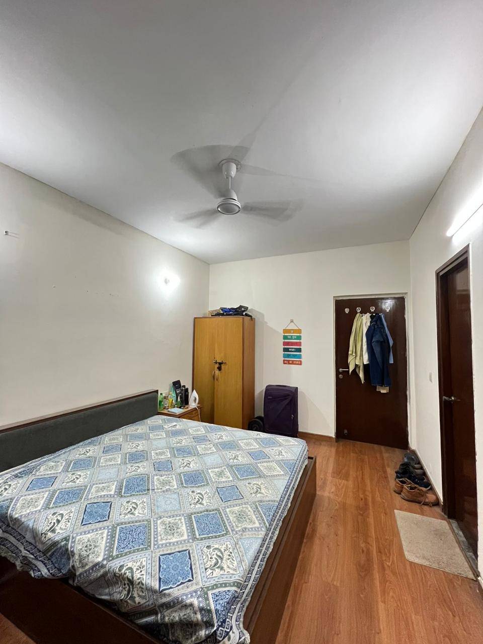 https://findmyroom-property-images-india.s3.ap-south-1.amazonaws.com/cwvhq-1763980061036-00518