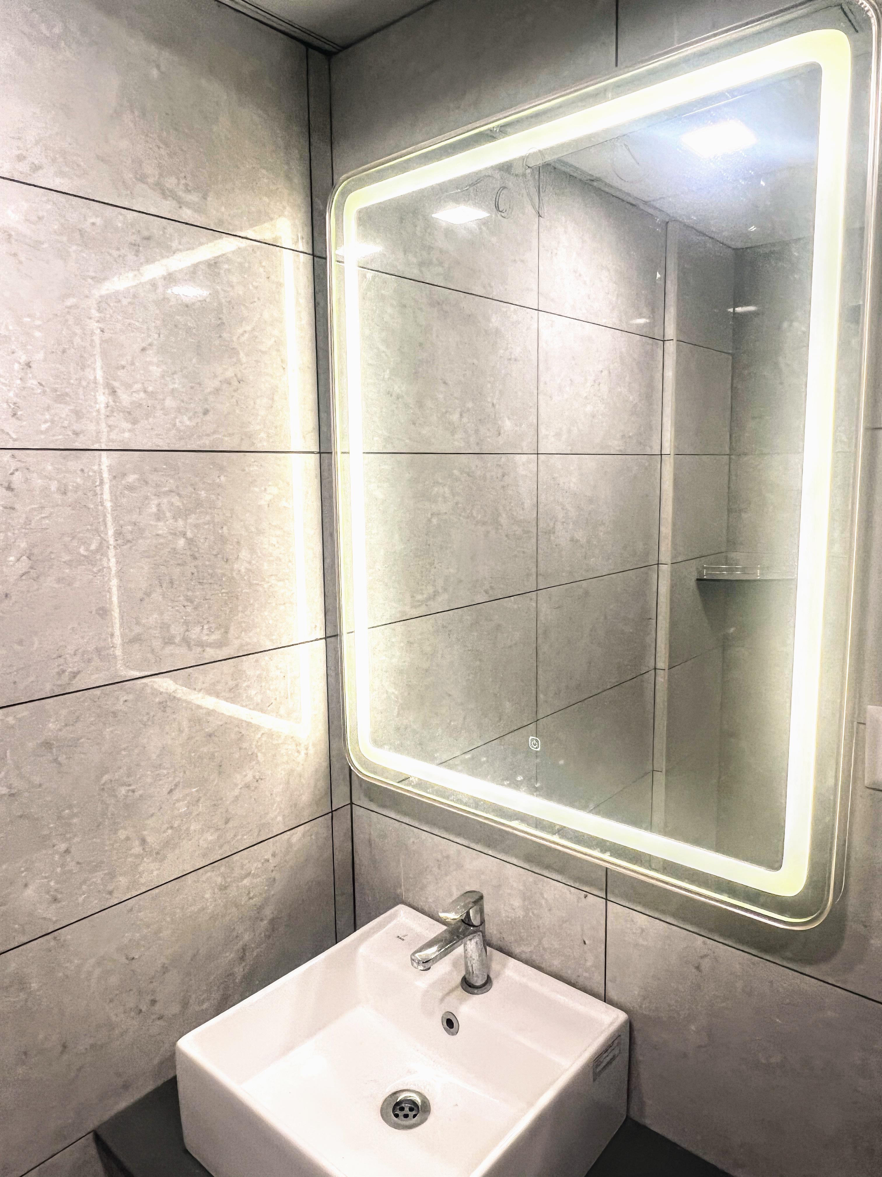 https://findmyroom-property-images-india.s3.ap-south-1.amazonaws.com/czmbm-1742907085082-03373.jpeg