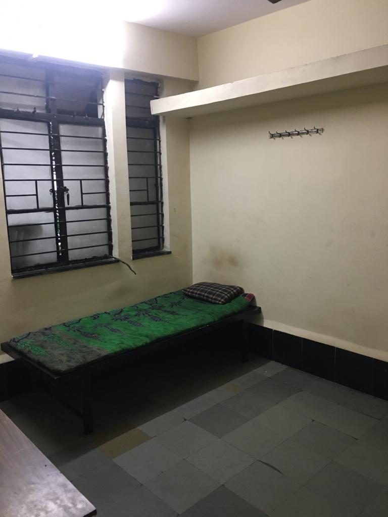 https://findmyroom-property-images-india.s3.ap-south-1.amazonaws.com/czuuh-1671880146258-61586.jpg