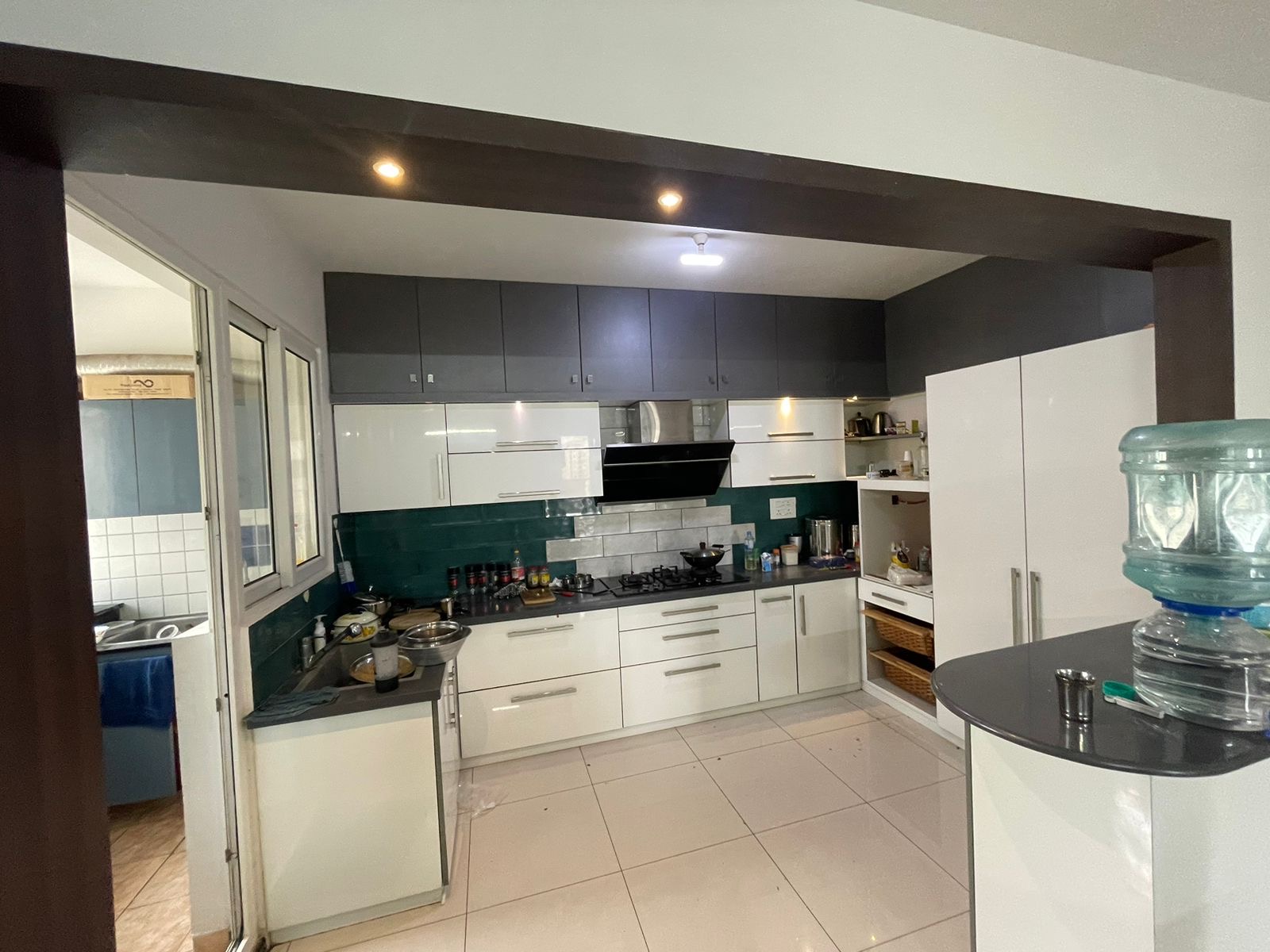 https://findmyroom-property-images-india.s3.ap-south-1.amazonaws.com/dcnct-1724918343848-53081.jpeg