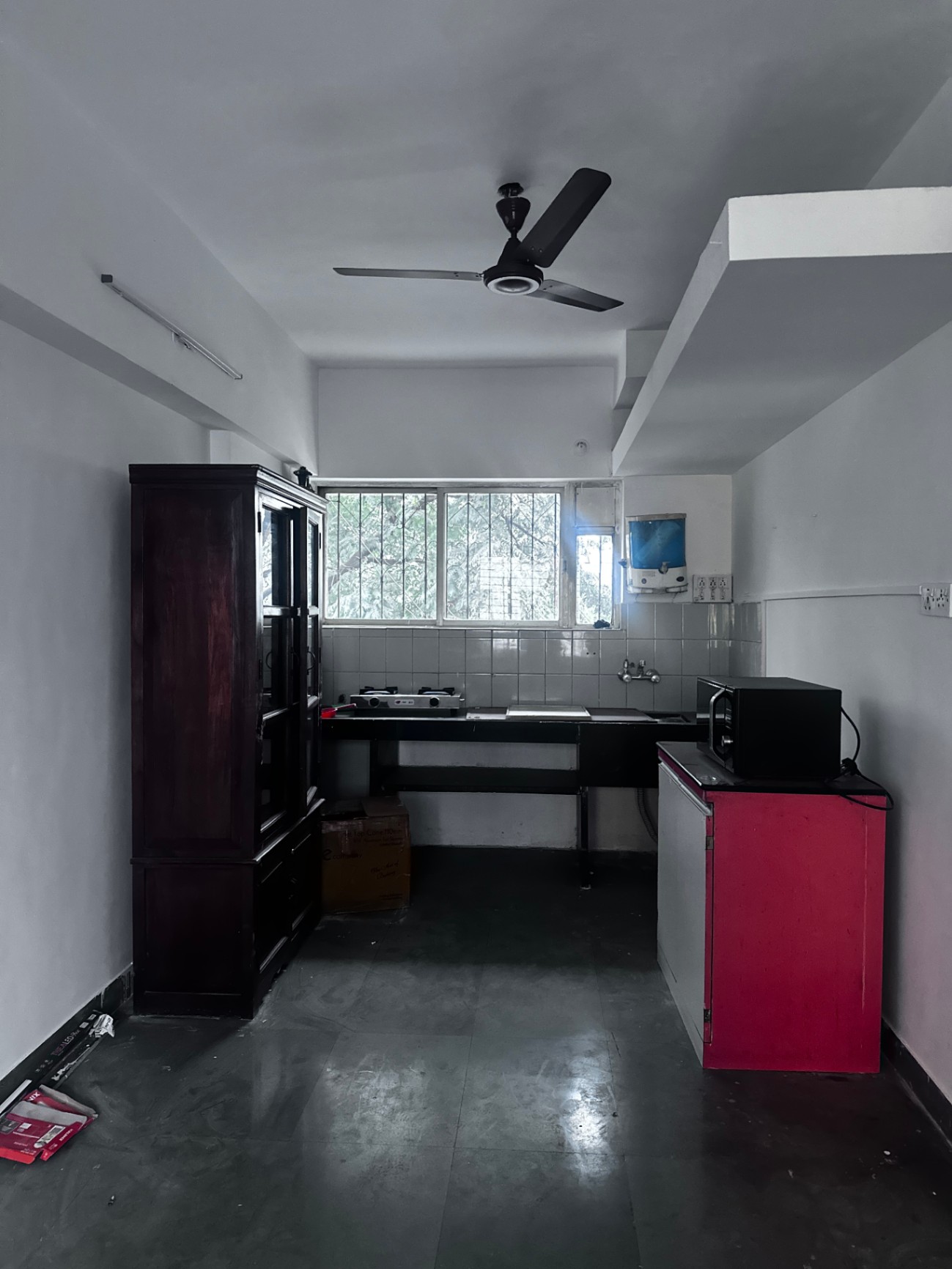 https://findmyroom-property-images-india.s3.ap-south-1.amazonaws.com/dewwd-1768378320878-06552