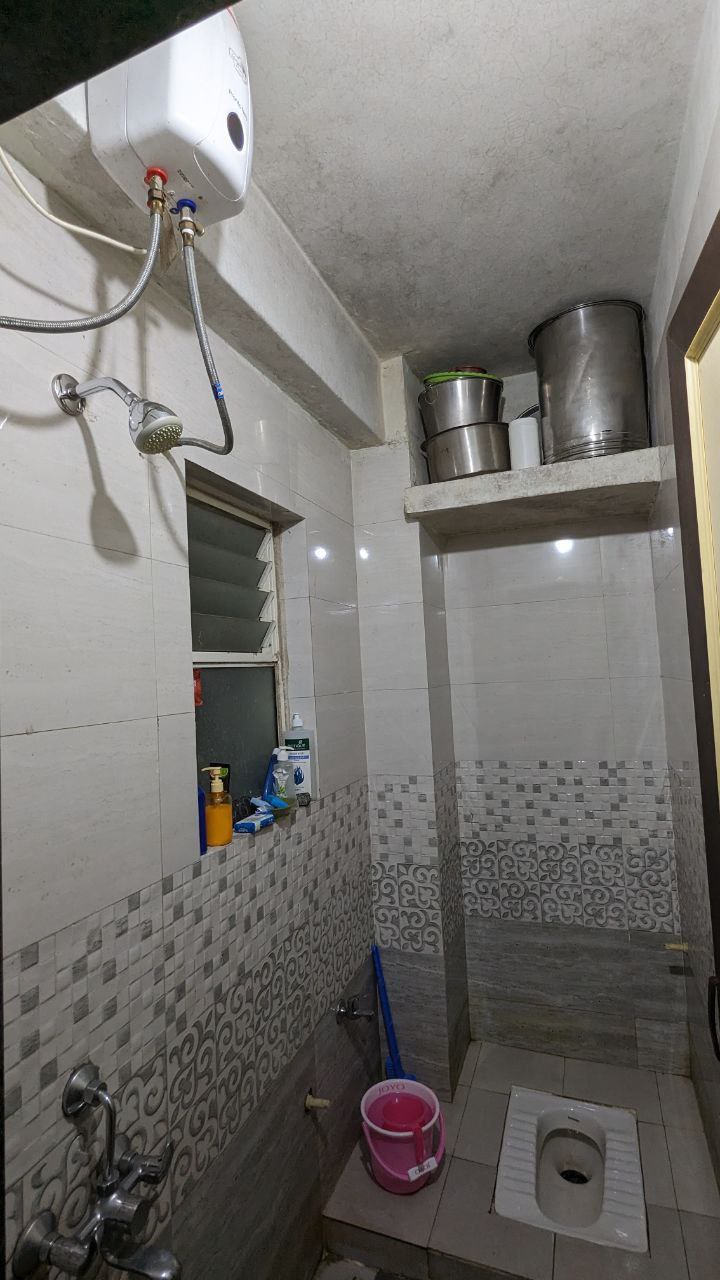 https://findmyroom-property-images-india.s3.ap-south-1.amazonaws.com/dexlx-1733303034380-64413.jpg