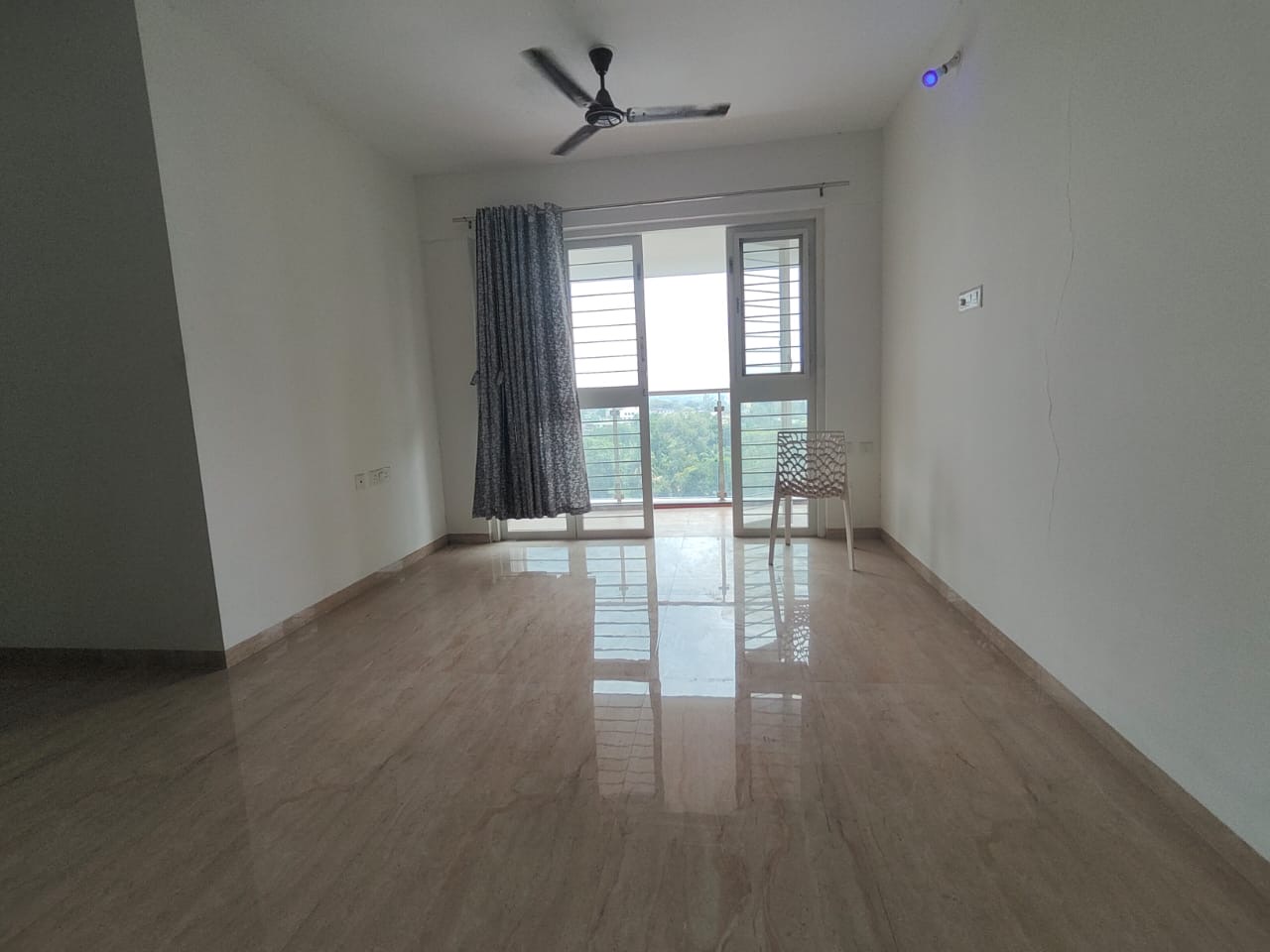 https://findmyroom-property-images-india.s3.ap-south-1.amazonaws.com/dhmep-1729676557311-41400.jpeg