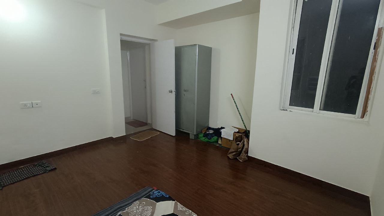 https://findmyroom-property-images-india.s3.ap-south-1.amazonaws.com/dhscg-1729239142946-41323.jpg
