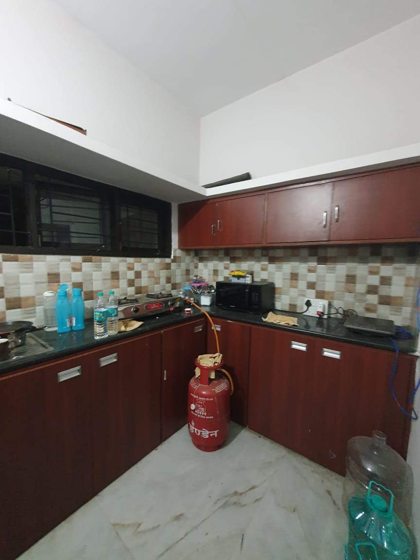 https://findmyroom-property-images-india.s3.ap-south-1.amazonaws.com/dnflq-1715510510866-35734.jpeg