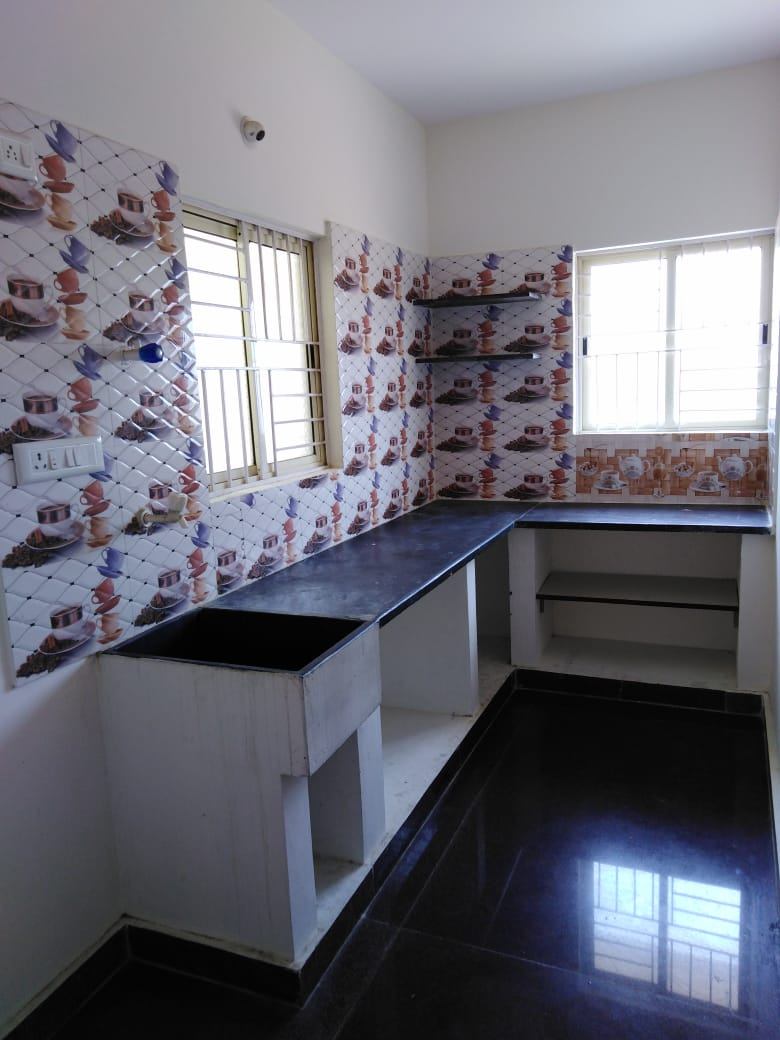 https://findmyroom-property-images-india.s3.ap-south-1.amazonaws.com/doptb-1760023875046-46675