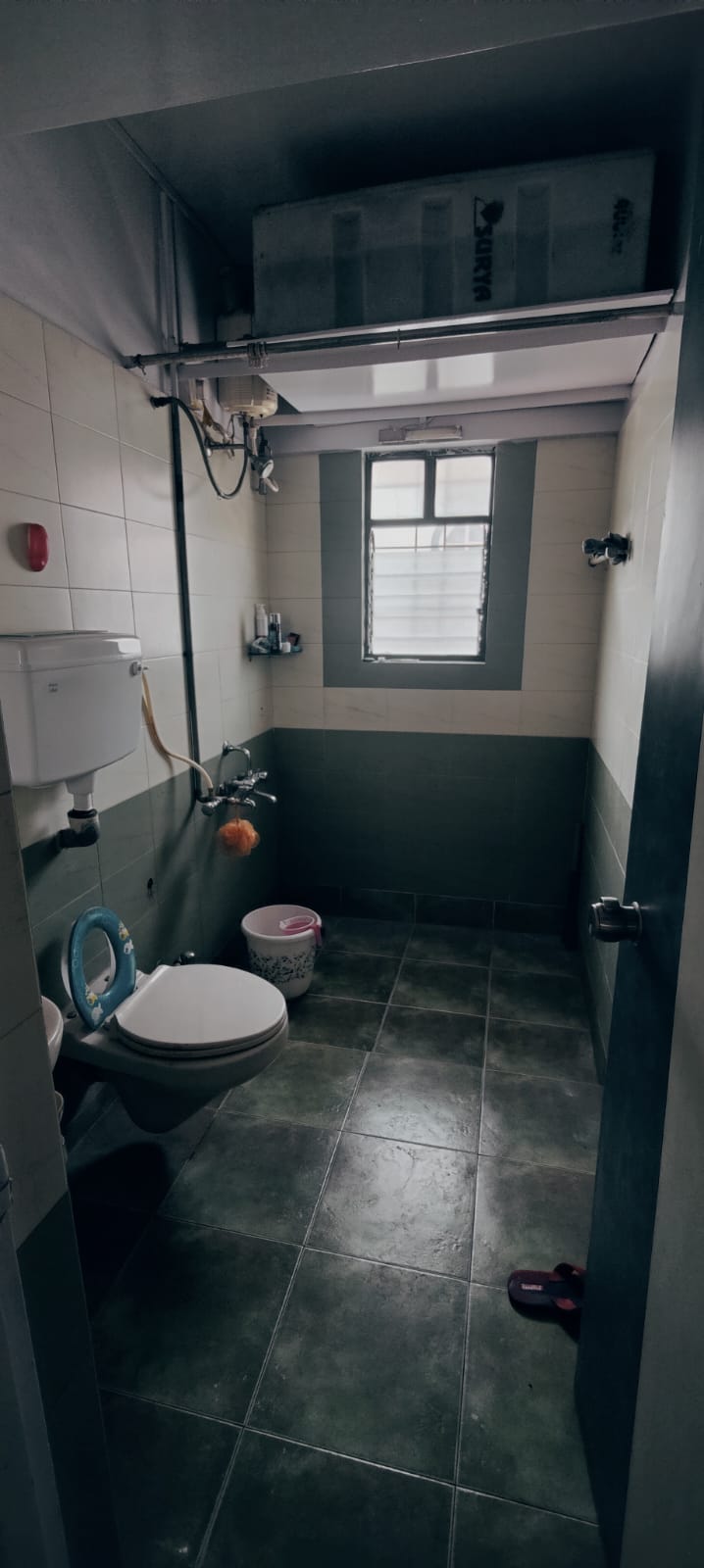 https://findmyroom-property-images-india.s3.ap-south-1.amazonaws.com/drfkg-1710496027535-28268.jpg