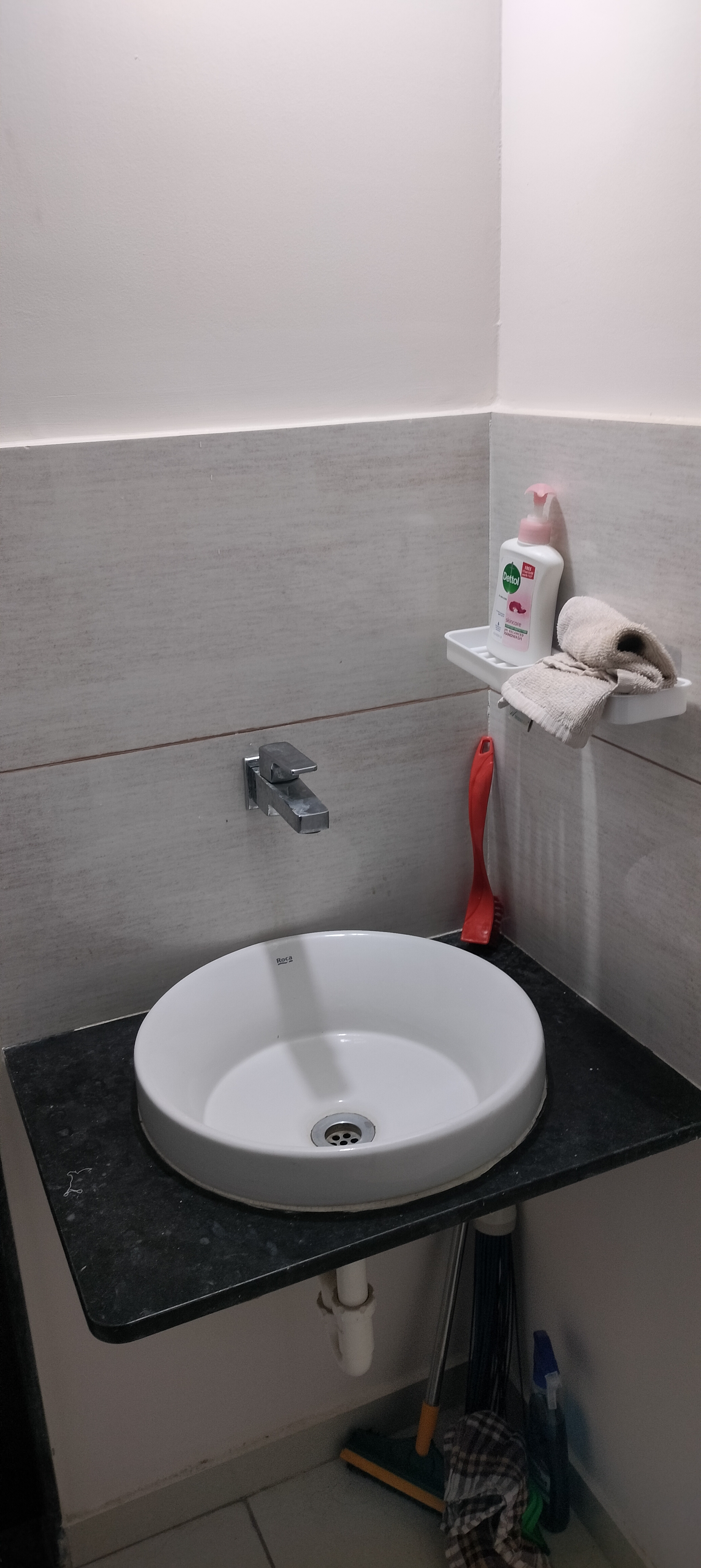 https://findmyroom-property-images-india.s3.ap-south-1.amazonaws.com/ebdop-1728834060849-07308.jpg