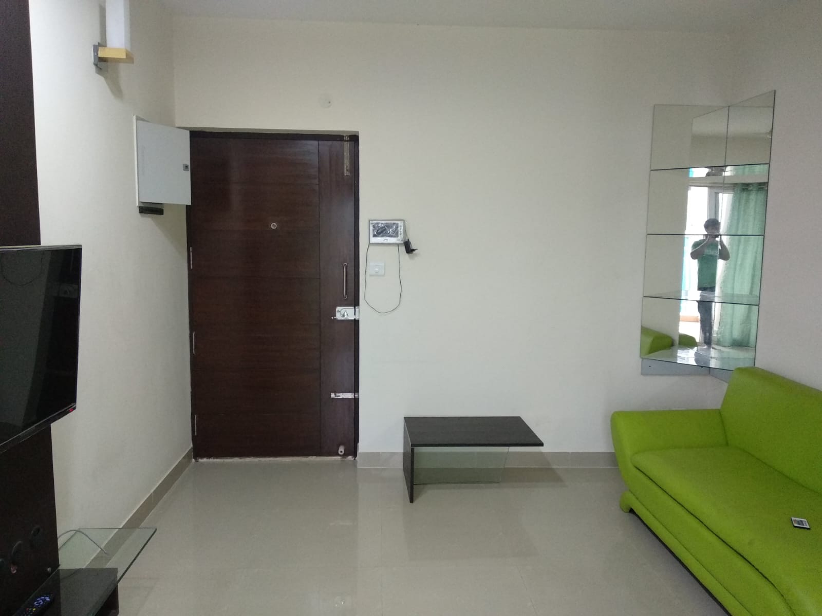 https://findmyroom-property-images-india.s3.ap-south-1.amazonaws.com/efqcl-1759480062934-72085.jpg